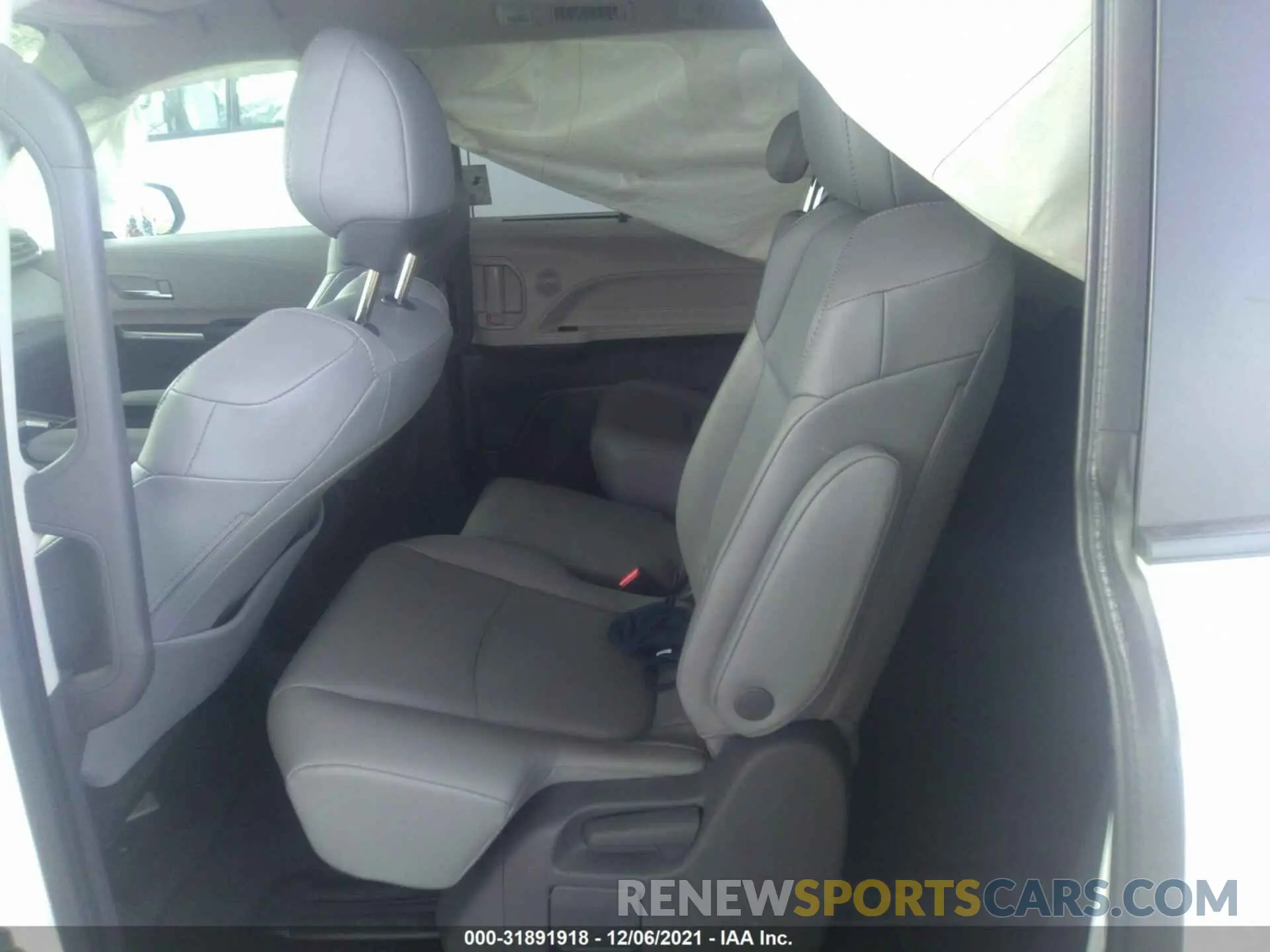 8 fotografías del automóvil dañado 5TDYRKEC8MS049067 TOYOTA SIENNA 2021