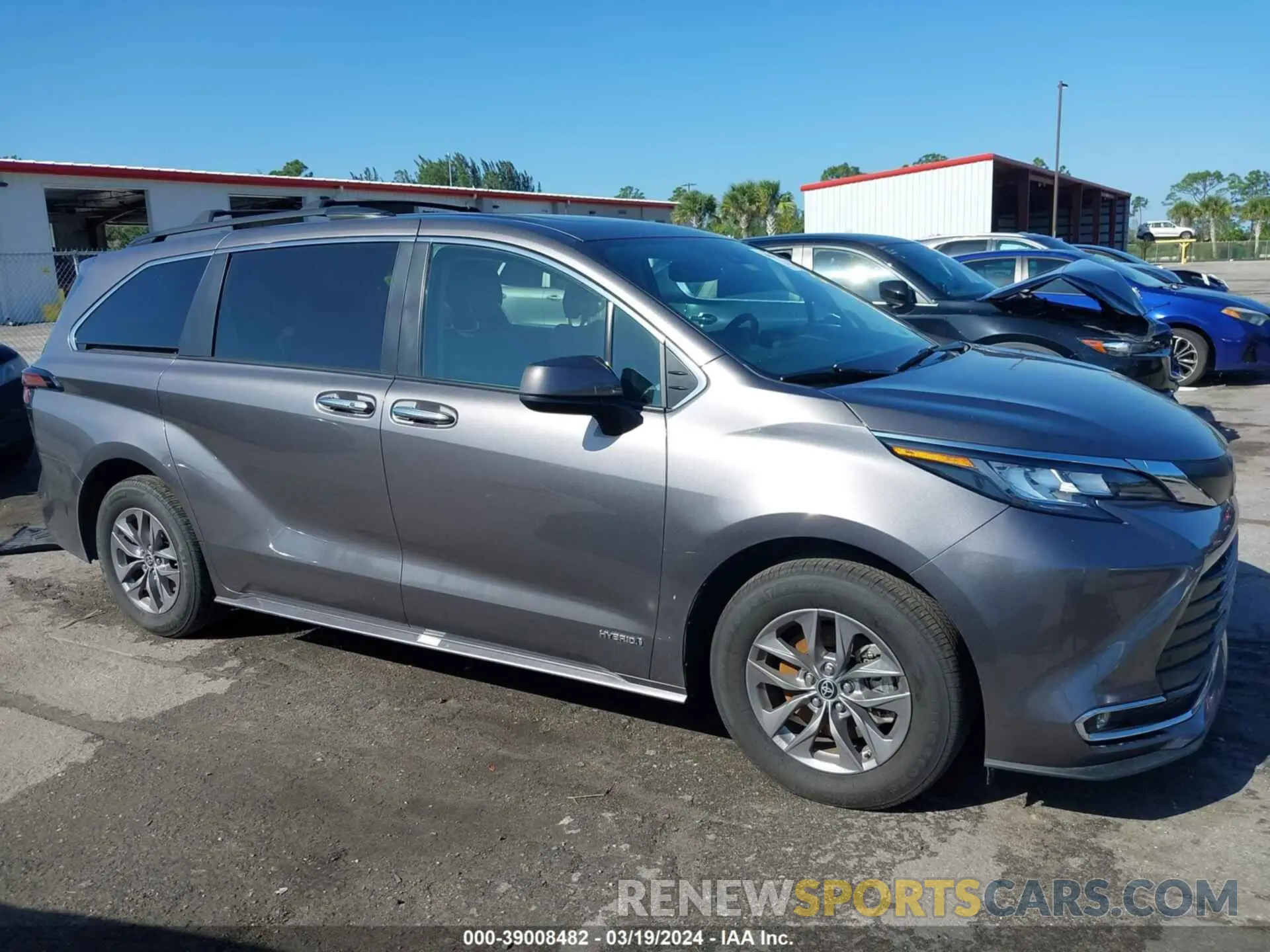 13 fotografías del automóvil dañado 5TDYRKEC8MS056567 TOYOTA SIENNA 2021