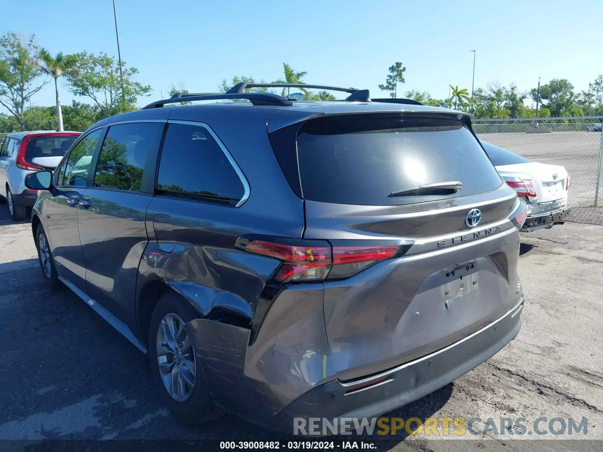 3 fotografías del automóvil dañado 5TDYRKEC8MS056567 TOYOTA SIENNA 2021