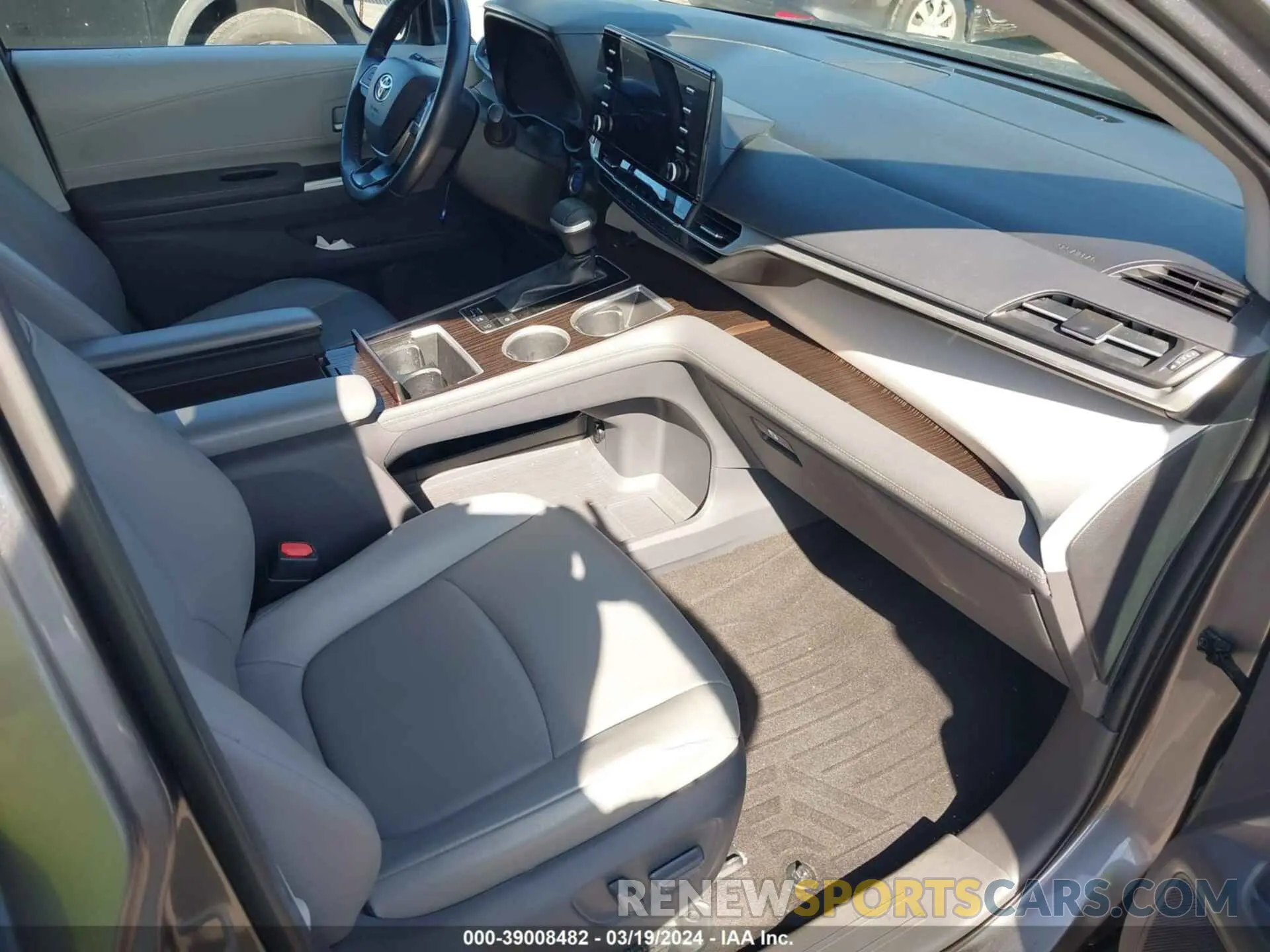 5 fotografías del automóvil dañado 5TDYRKEC8MS056567 TOYOTA SIENNA 2021