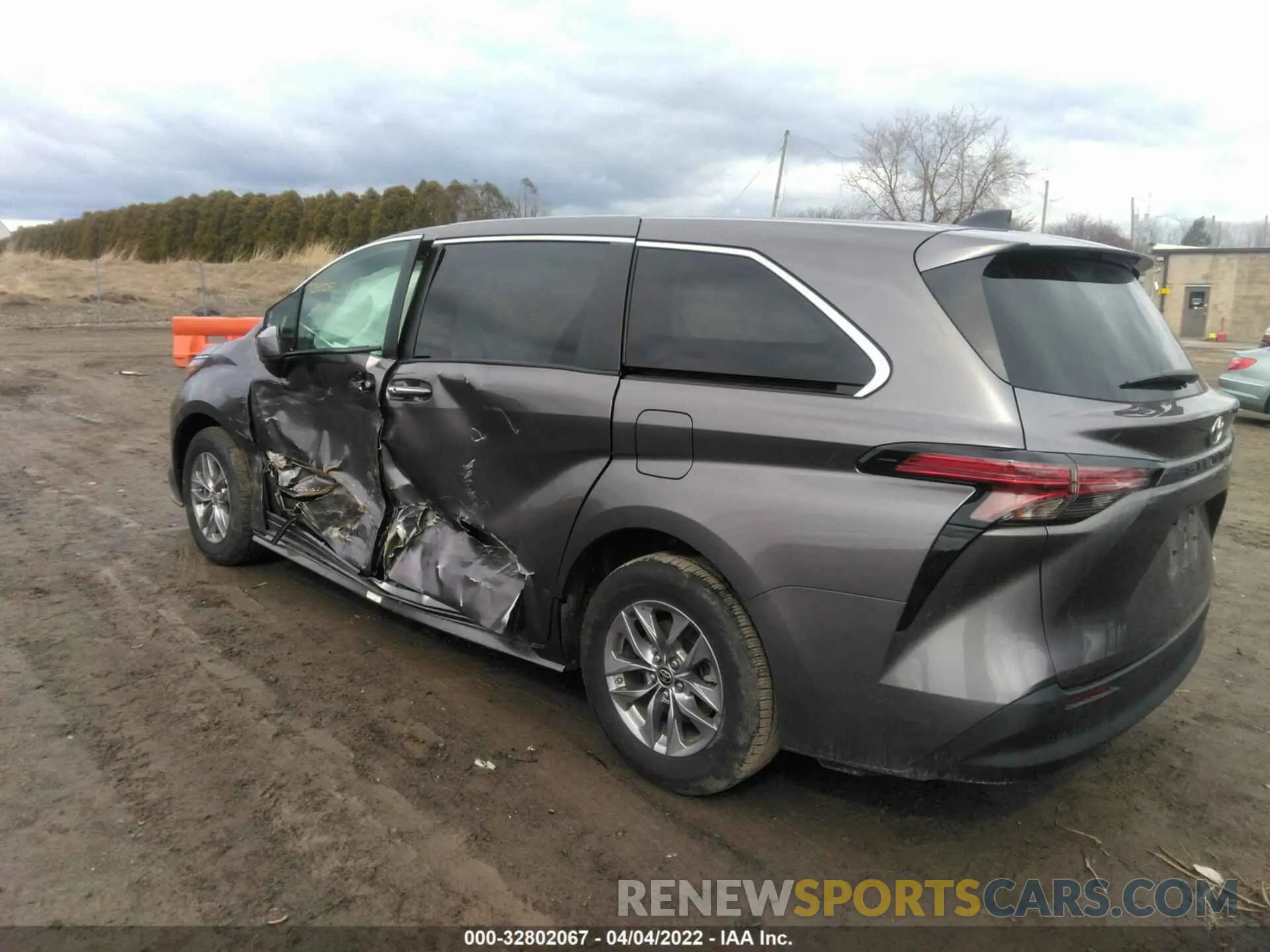 3 fotografías del automóvil dañado 5TDYRKECXMS005278 TOYOTA SIENNA 2021
