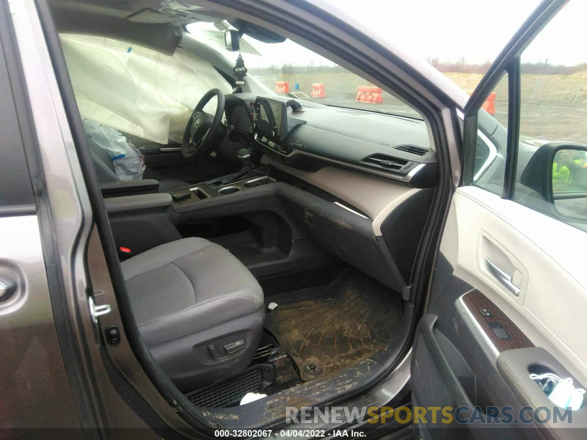 5 fotografías del automóvil dañado 5TDYRKECXMS005278 TOYOTA SIENNA 2021