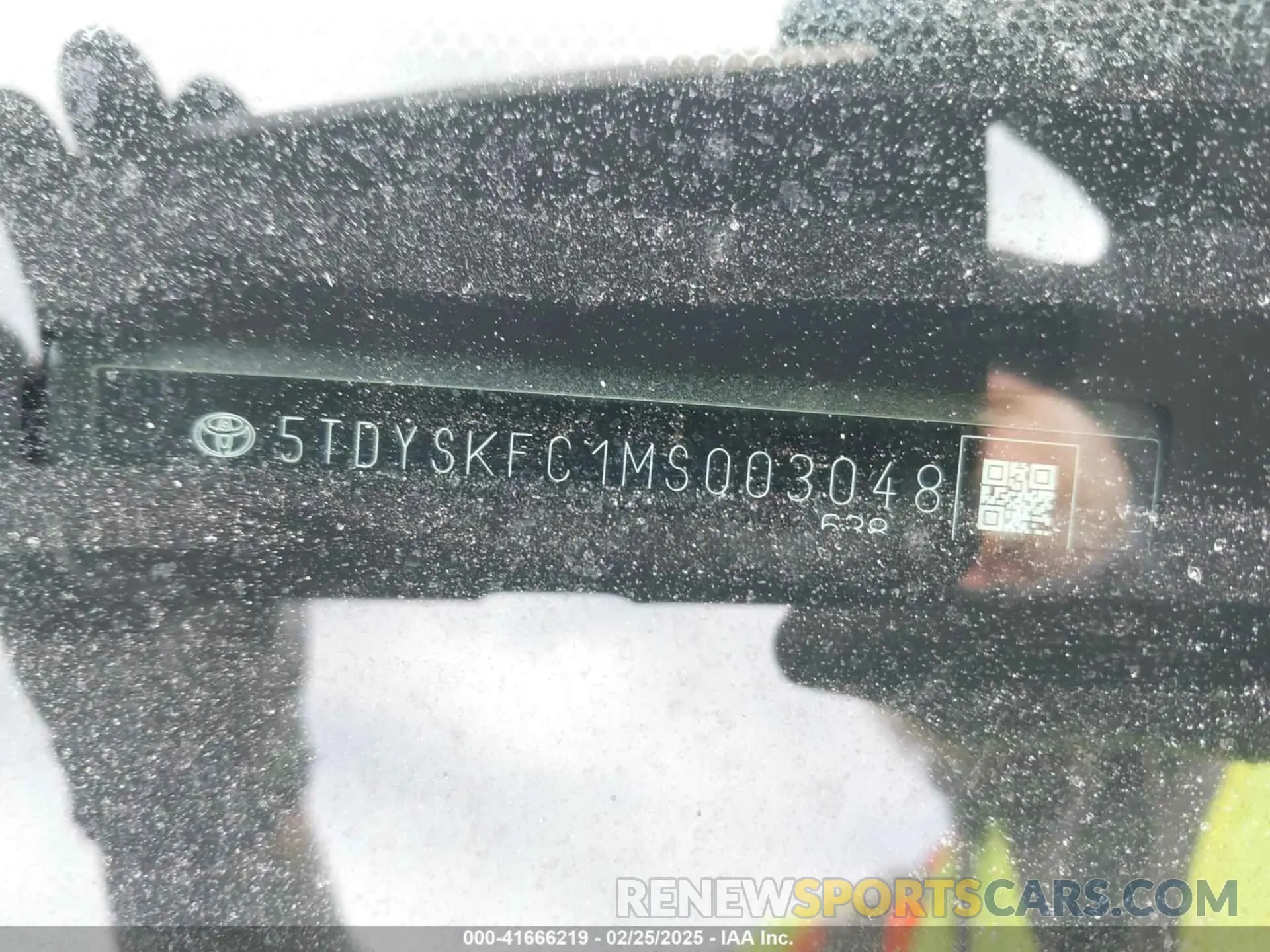 17 fotografías del automóvil dañado 5TDYSKFC1MS003048 TOYOTA SIENNA 2021