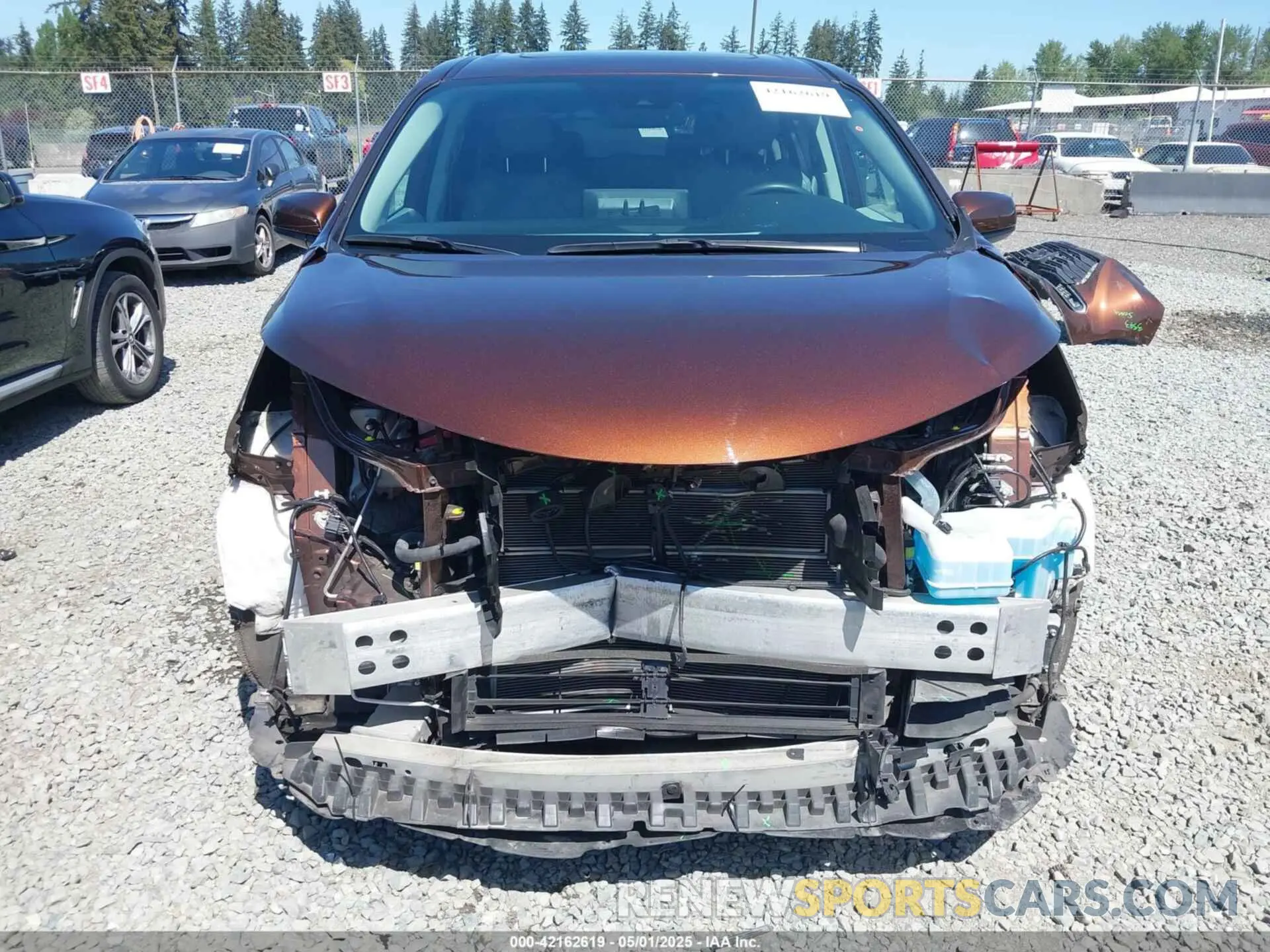 13 fotografías del automóvil dañado 5TDYSKFC9MS002567 TOYOTA SIENNA 2021