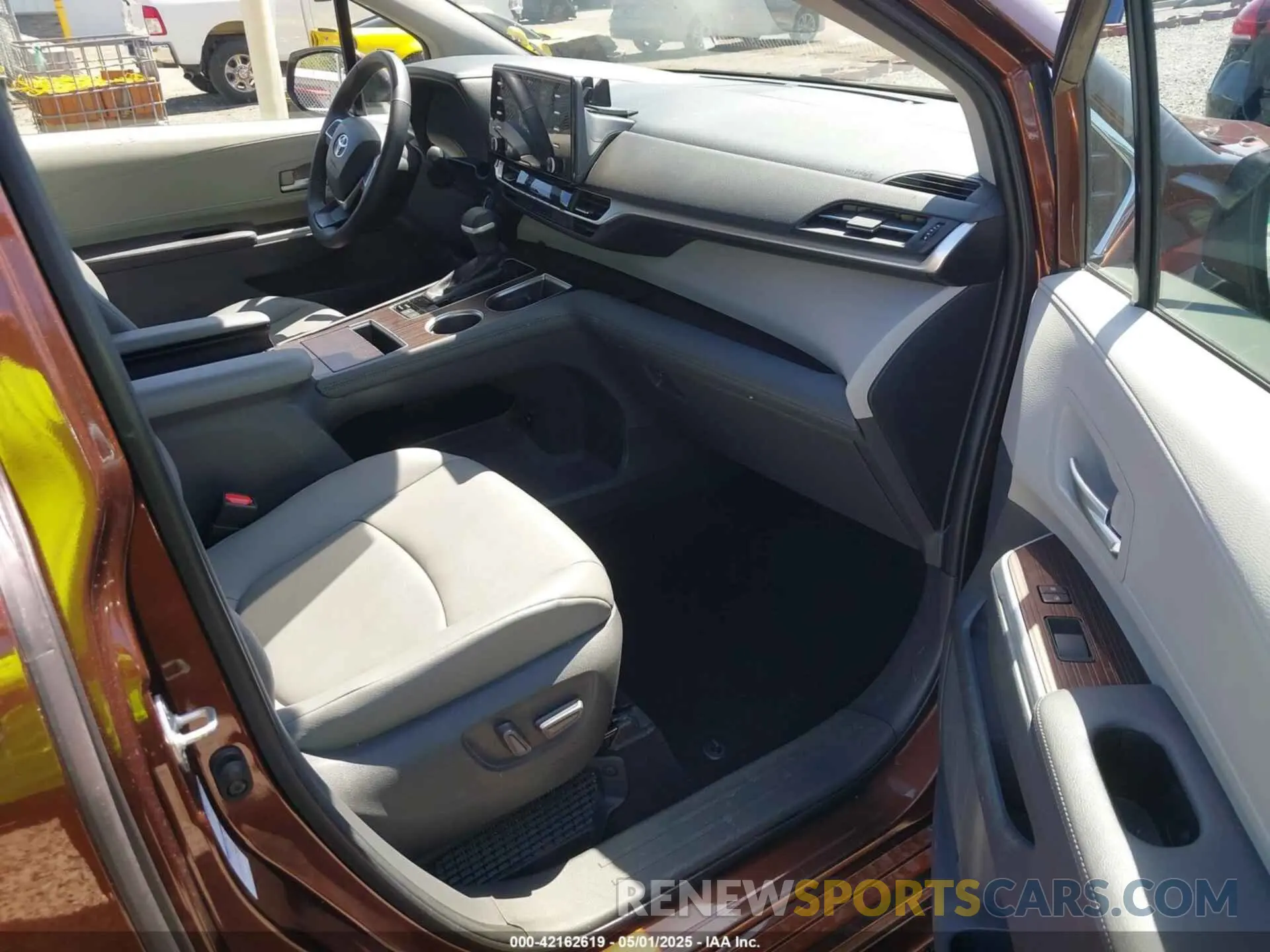 5 fotografías del automóvil dañado 5TDYSKFC9MS002567 TOYOTA SIENNA 2021