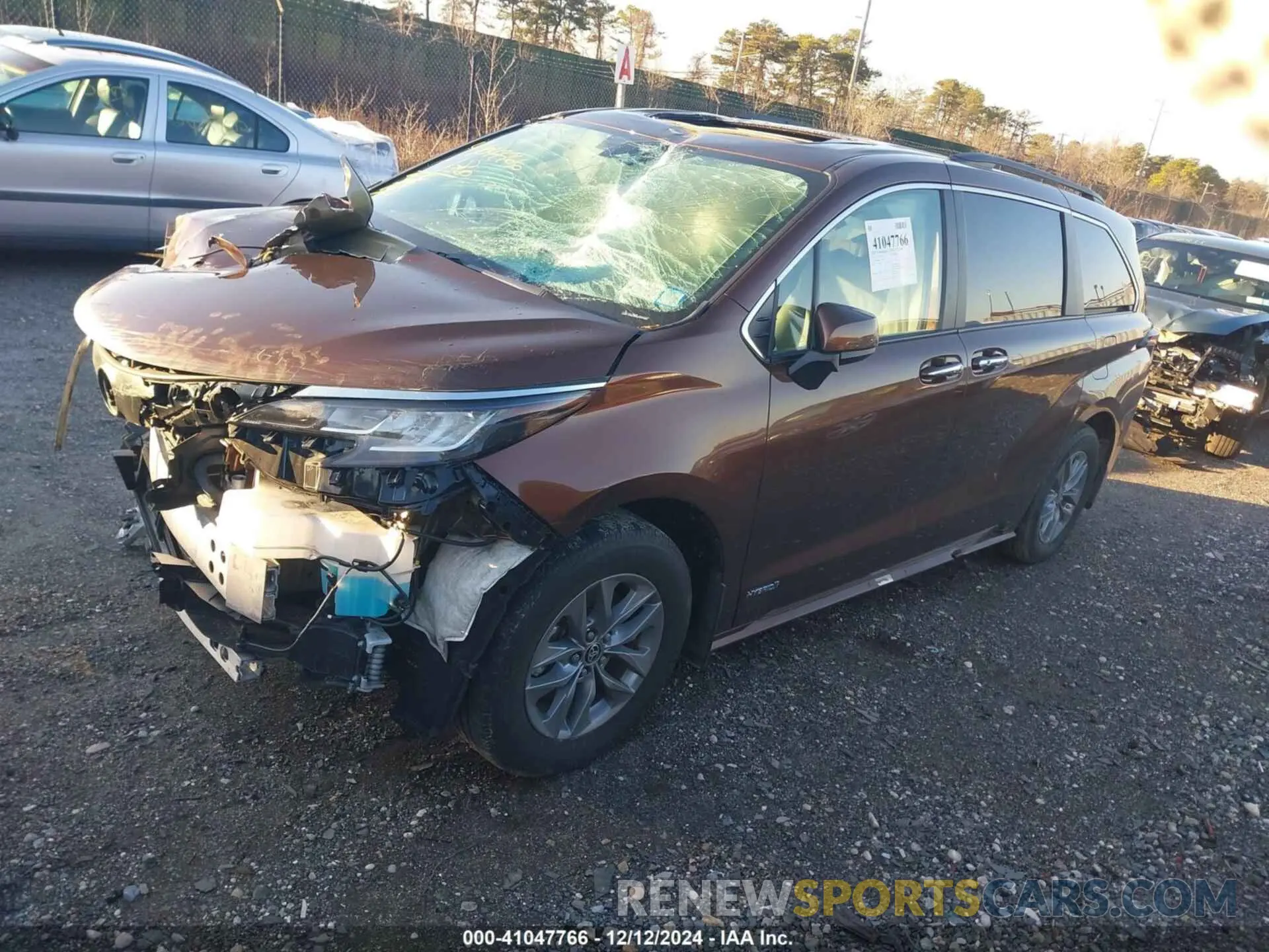 2 fotografías del automóvil dañado 5TDYSKFCXMS036212 TOYOTA SIENNA 2021