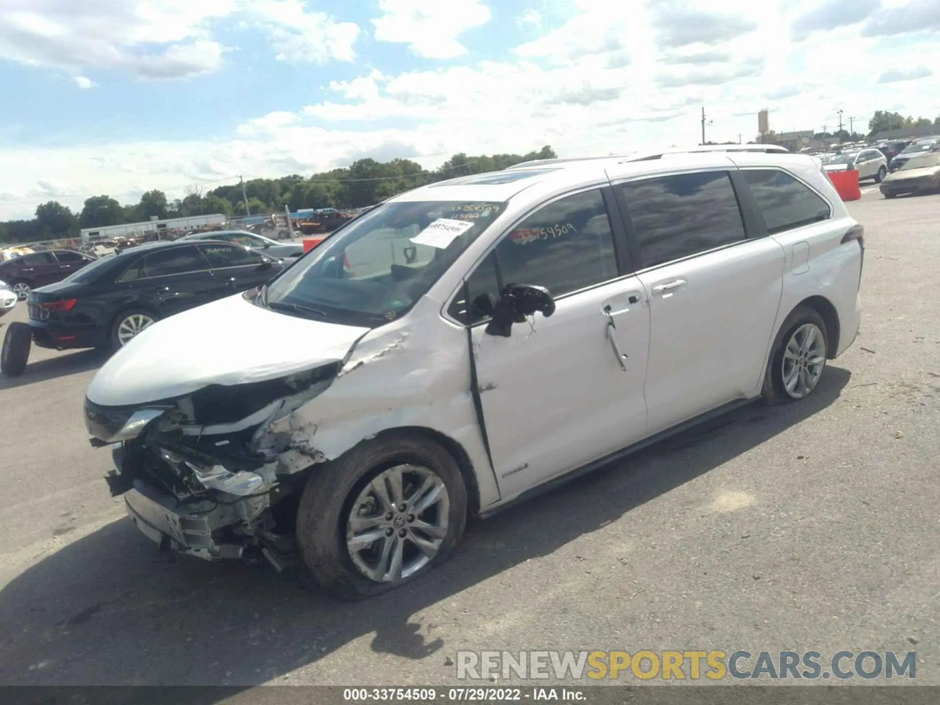 2 fotografías del automóvil dañado 5TDZRKEC0MS009716 TOYOTA SIENNA 2021