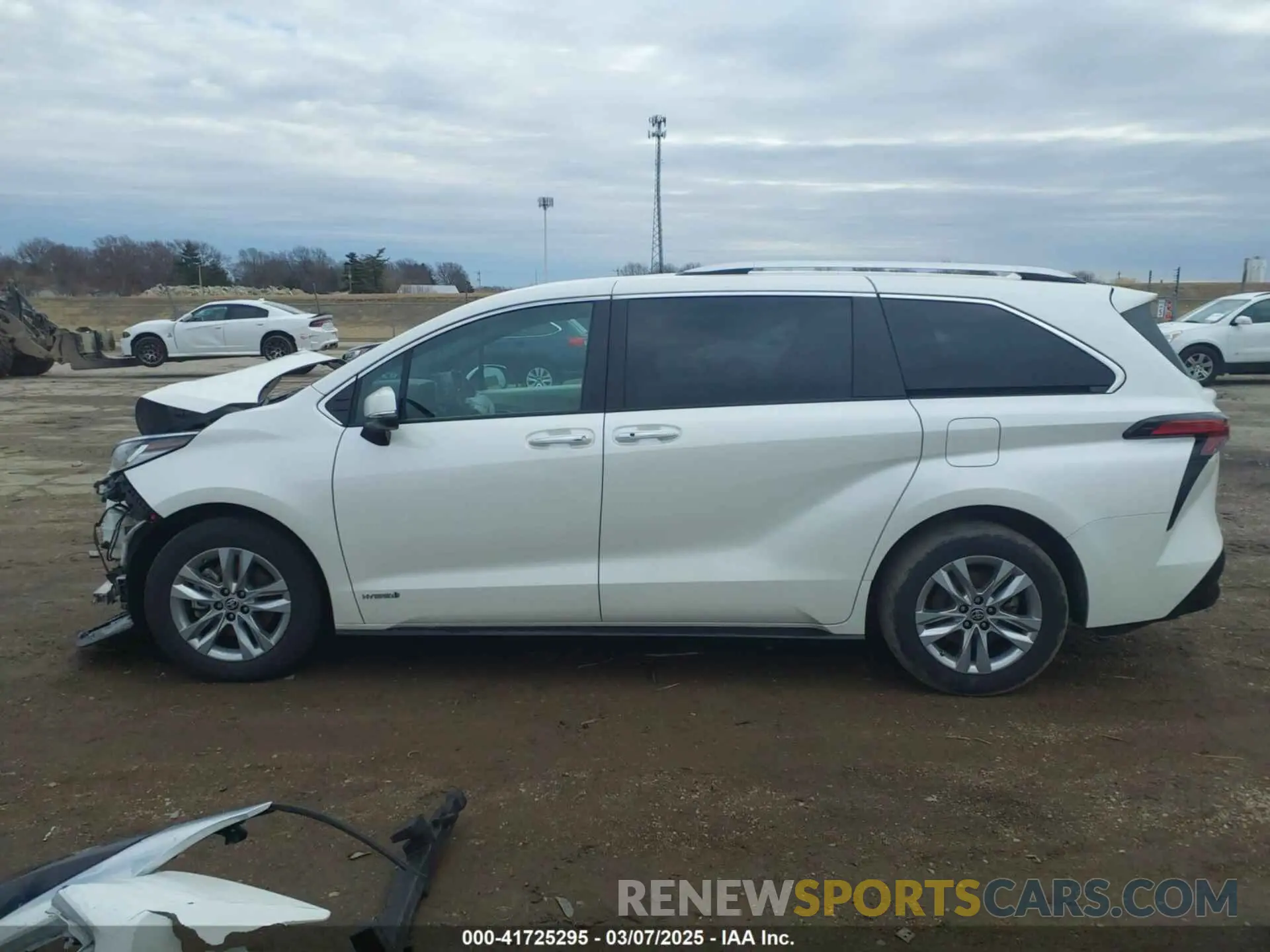 15 fotografías del automóvil dañado 5TDZRKEC4MS009752 TOYOTA SIENNA 2021