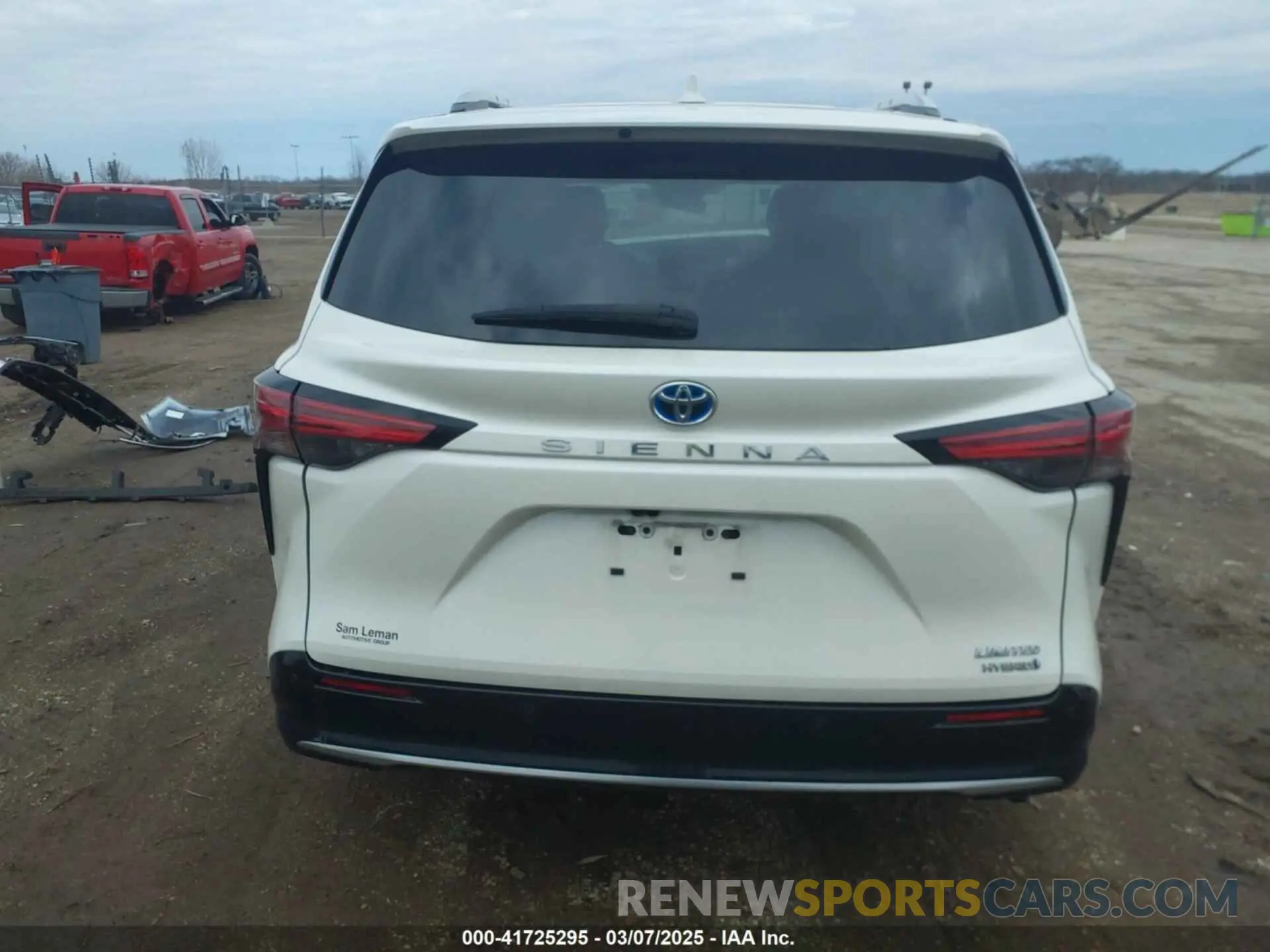 17 fotografías del automóvil dañado 5TDZRKEC4MS009752 TOYOTA SIENNA 2021