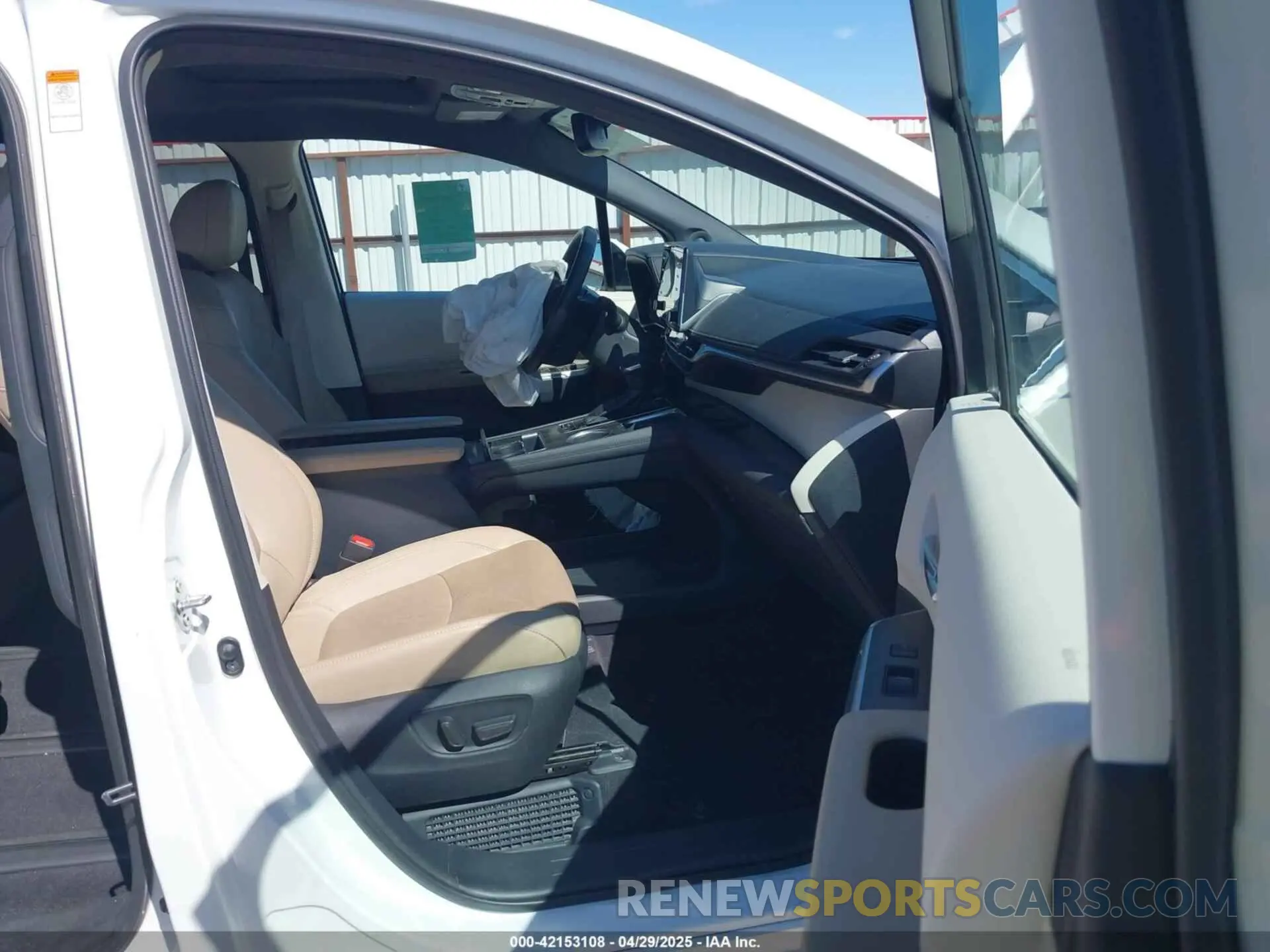 5 fotografías del automóvil dañado 5TDZRKEC7MS051459 TOYOTA SIENNA 2021