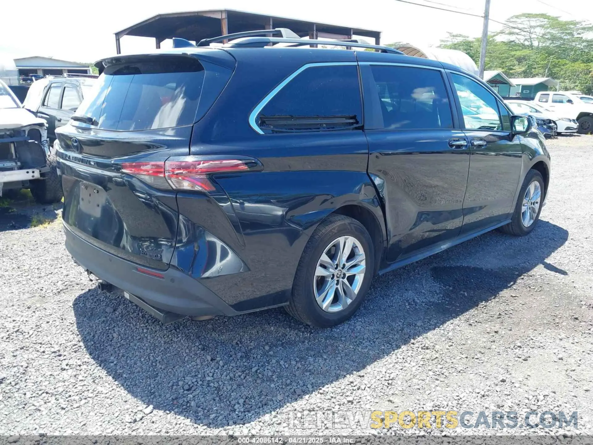 4 fotografías del automóvil dañado 5TDASKFC7NS045078 TOYOTA SIENNA 2022