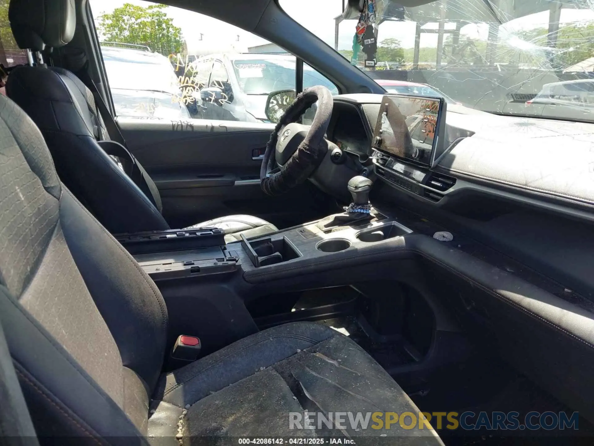 5 fotografías del automóvil dañado 5TDASKFC7NS045078 TOYOTA SIENNA 2022