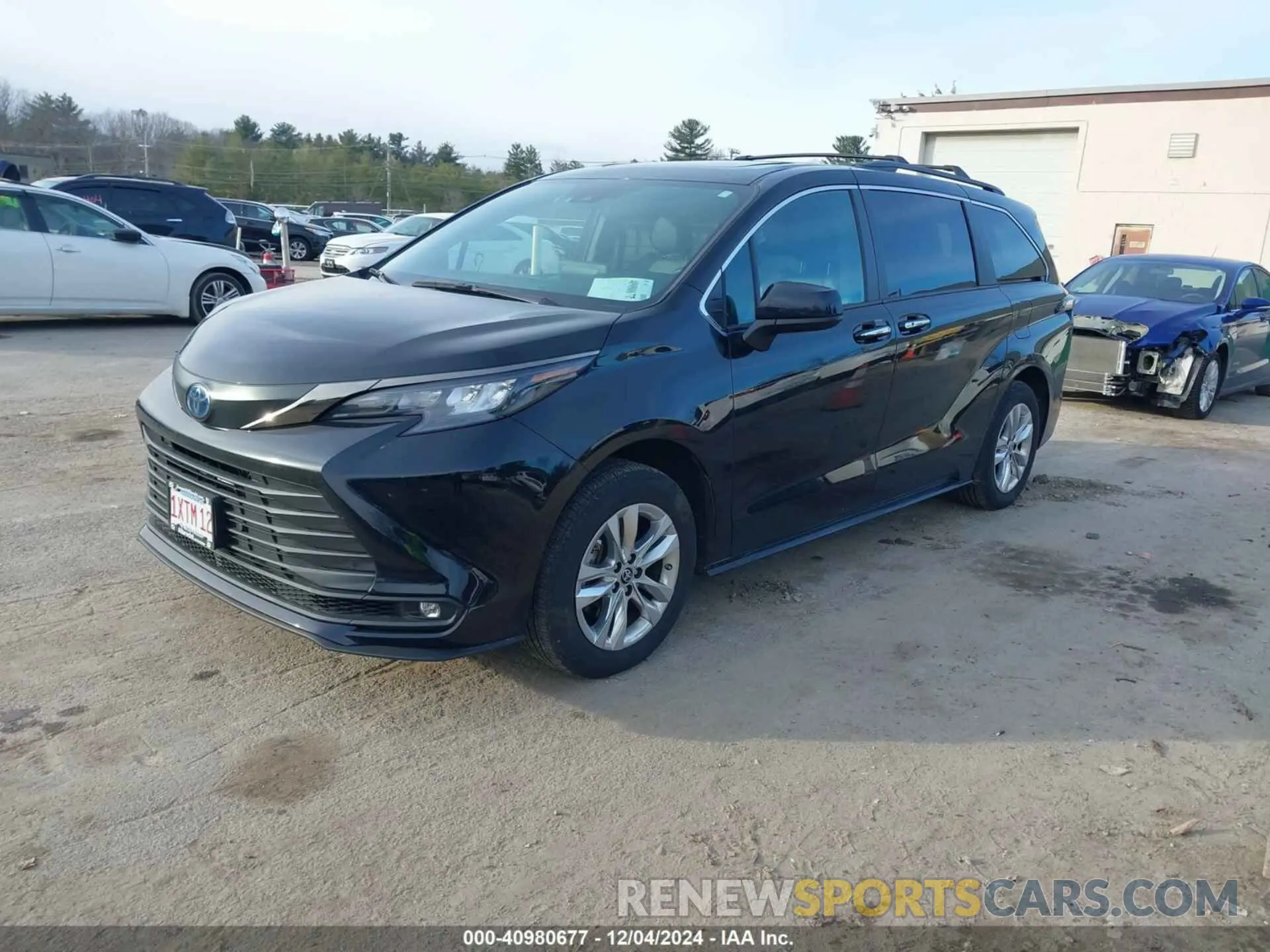 2 fotografías del automóvil dañado 5TDASKFC9NS056969 TOYOTA SIENNA 2022
