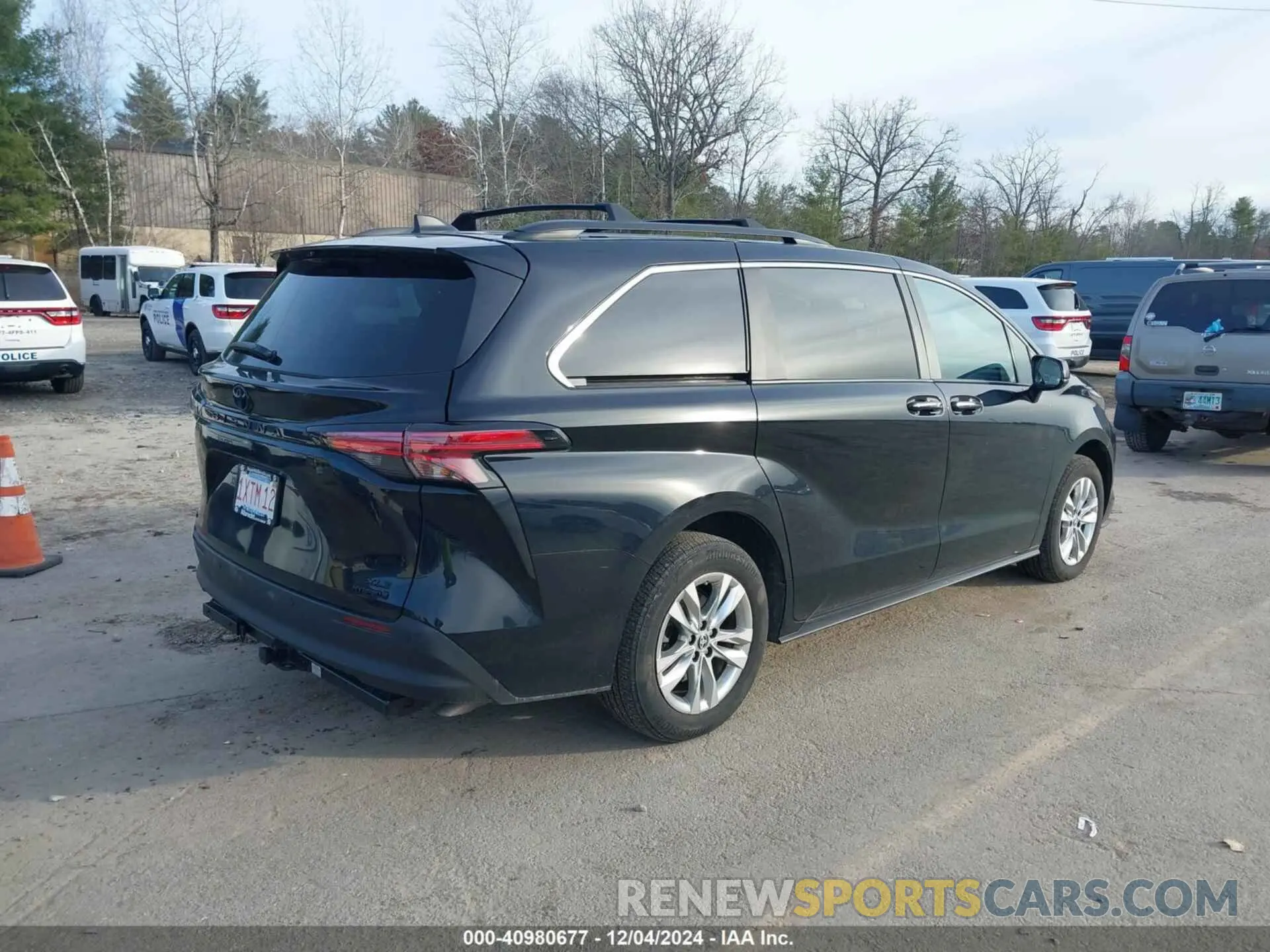4 fotografías del automóvil dañado 5TDASKFC9NS056969 TOYOTA SIENNA 2022