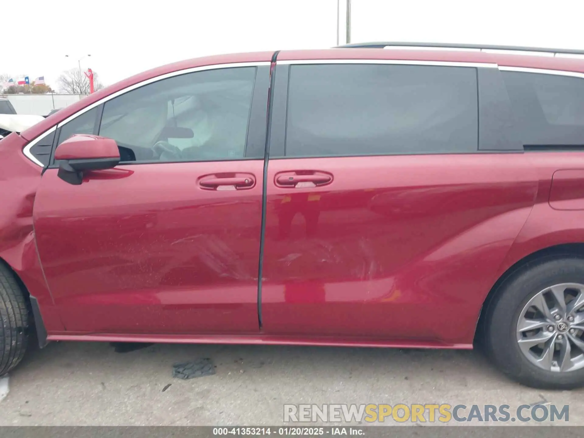 14 fotografías del automóvil dañado 5TDBRKEC0NS113173 TOYOTA SIENNA 2022
