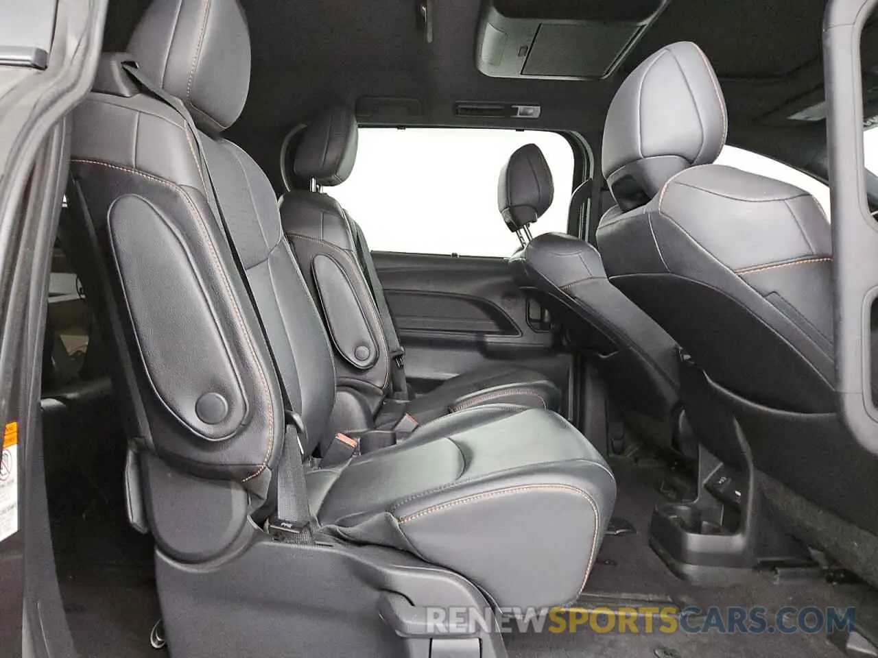 11 fotografías del automóvil dañado 5TDDRKEC6NS097540 TOYOTA SIENNA 2022