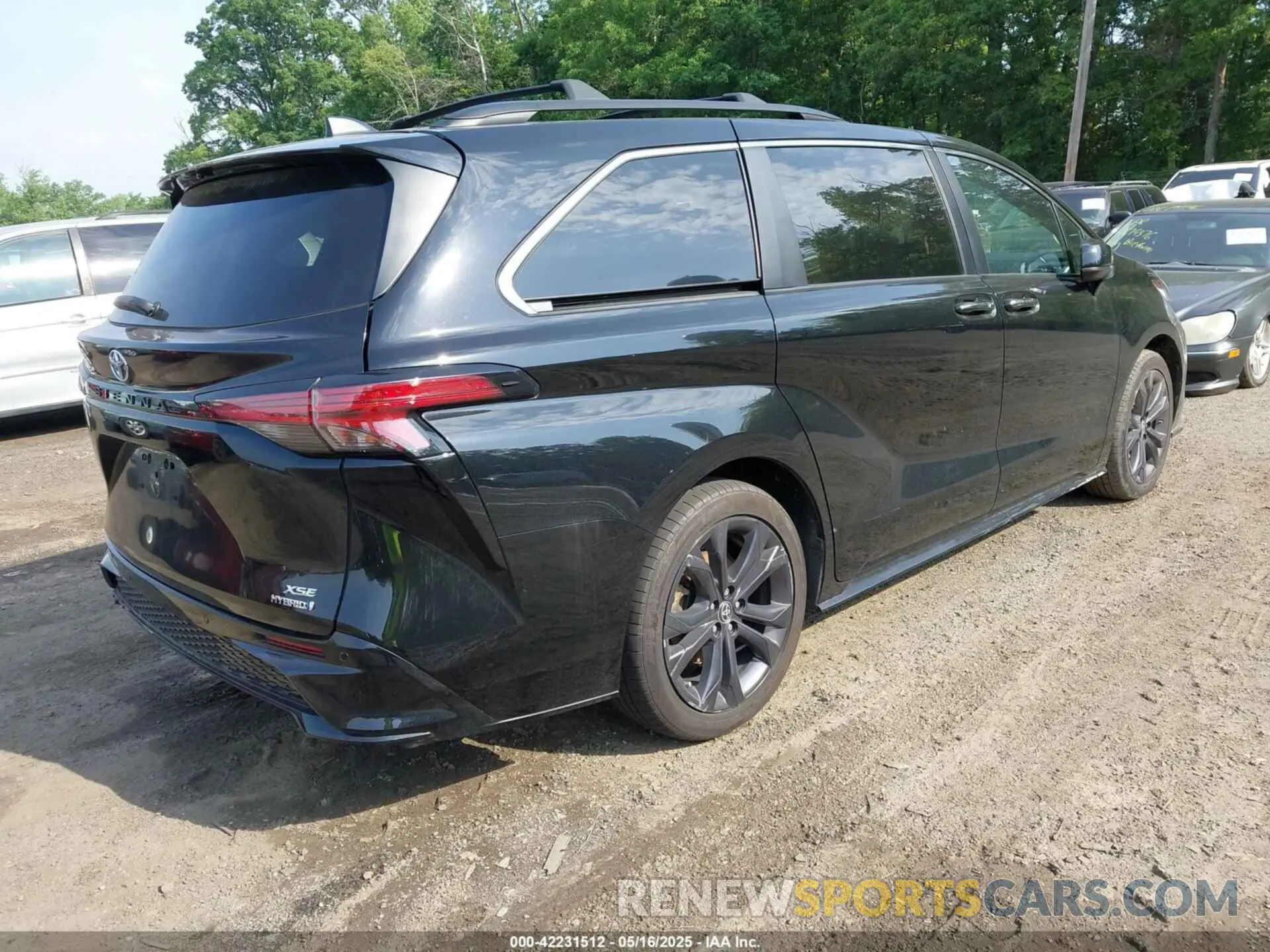 4 fotografías del automóvil dañado 5TDDRKEC8NS079069 TOYOTA SIENNA 2022
