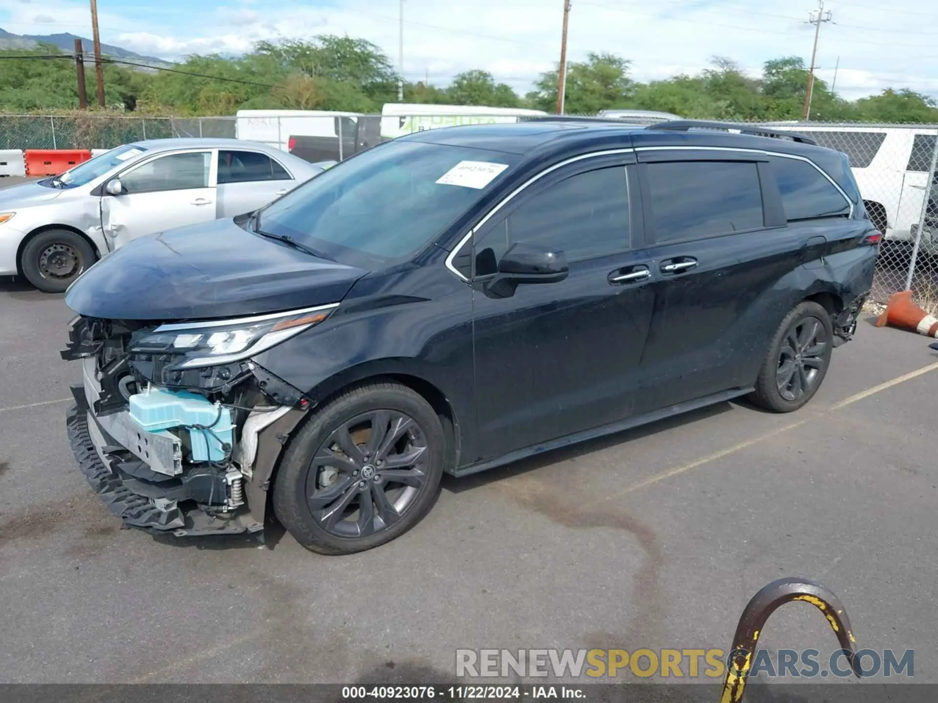 2 fotografías del automóvil dañado 5TDDRKEC9NS101595 TOYOTA SIENNA 2022