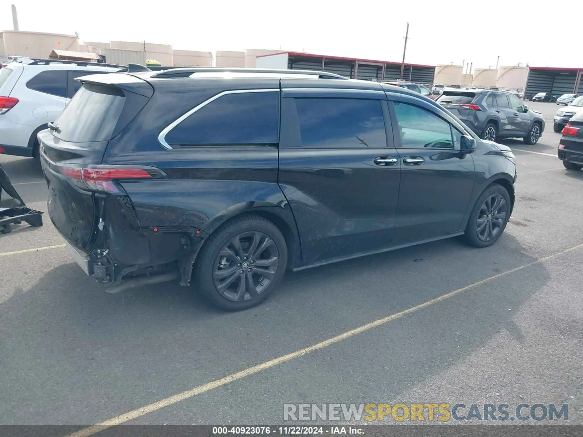 4 fotografías del automóvil dañado 5TDDRKEC9NS101595 TOYOTA SIENNA 2022