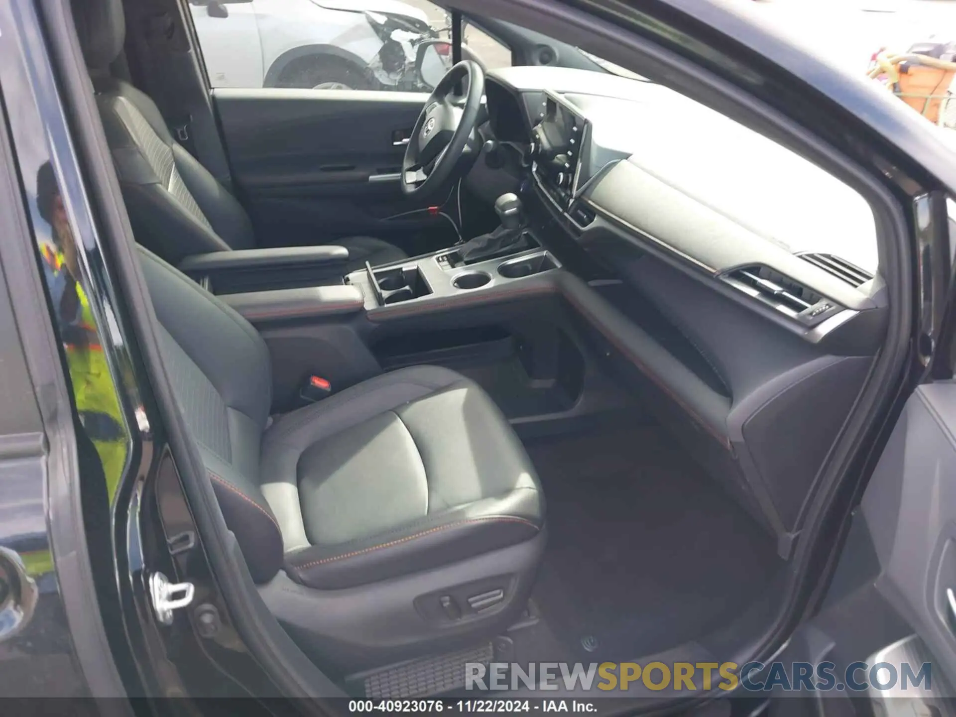 5 fotografías del automóvil dañado 5TDDRKEC9NS101595 TOYOTA SIENNA 2022