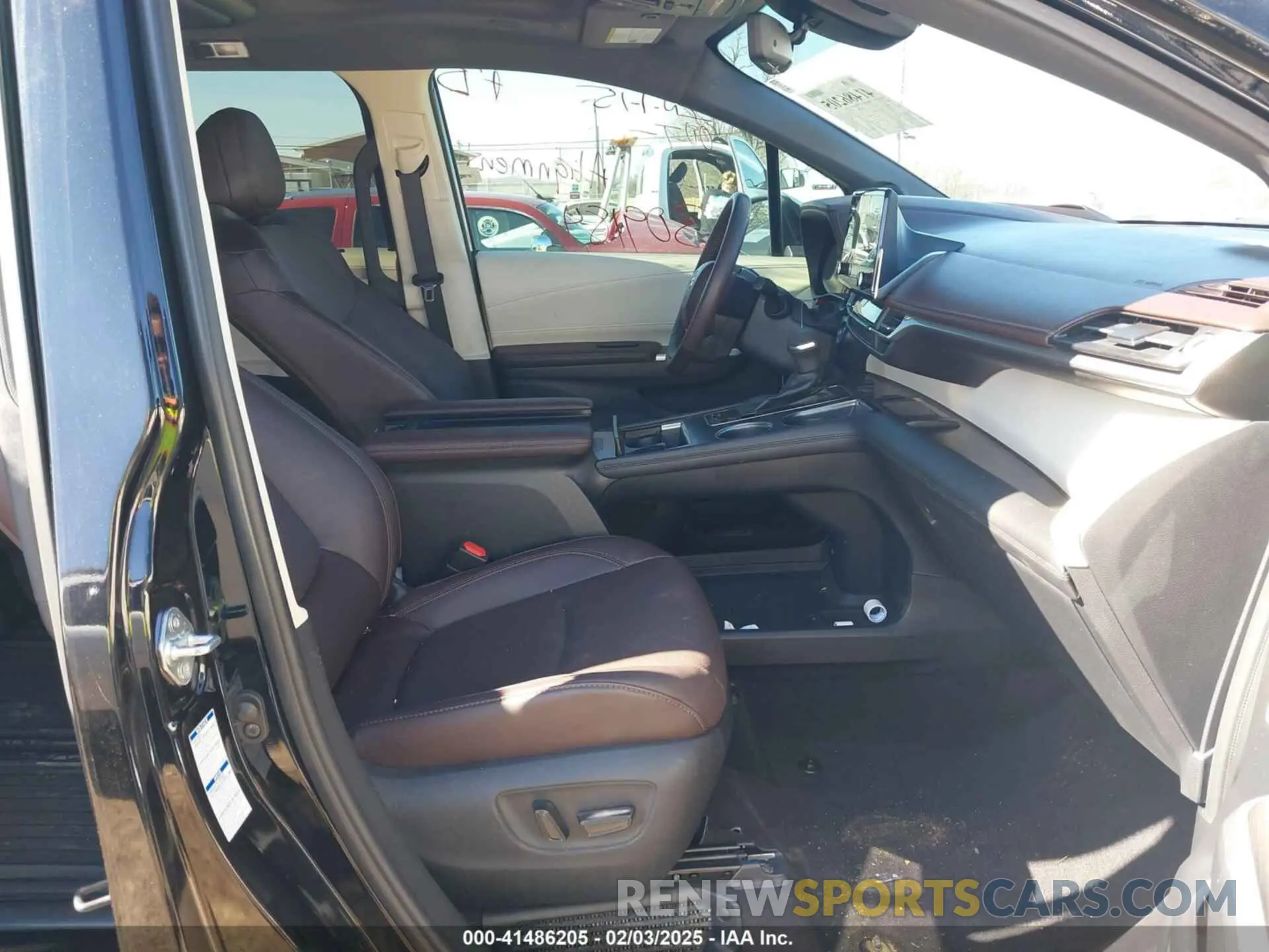 5 fotografías del automóvil dañado 5TDESKFC3NS043295 TOYOTA SIENNA 2022