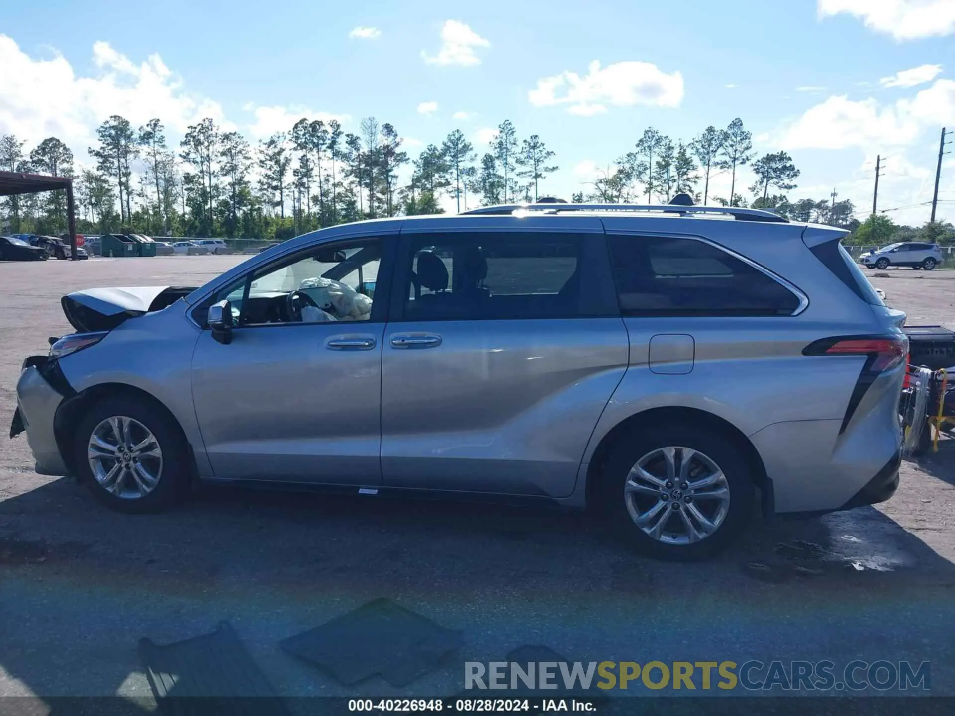 14 fotografías del automóvil dañado 5TDESKFC9NS066581 TOYOTA SIENNA 2022