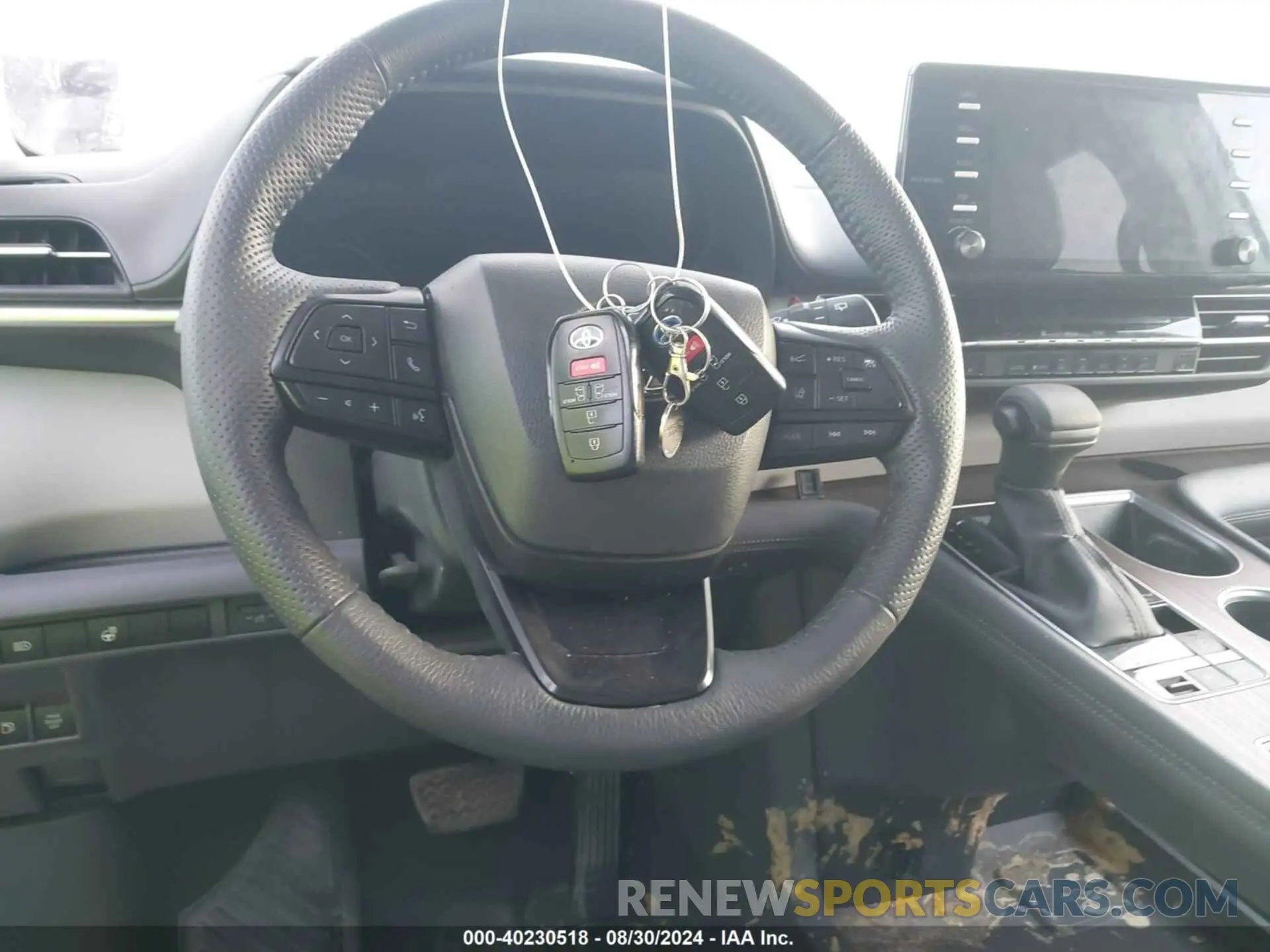 11 fotografías del automóvil dañado 5TDGSKFC0NS059754 TOYOTA SIENNA 2022