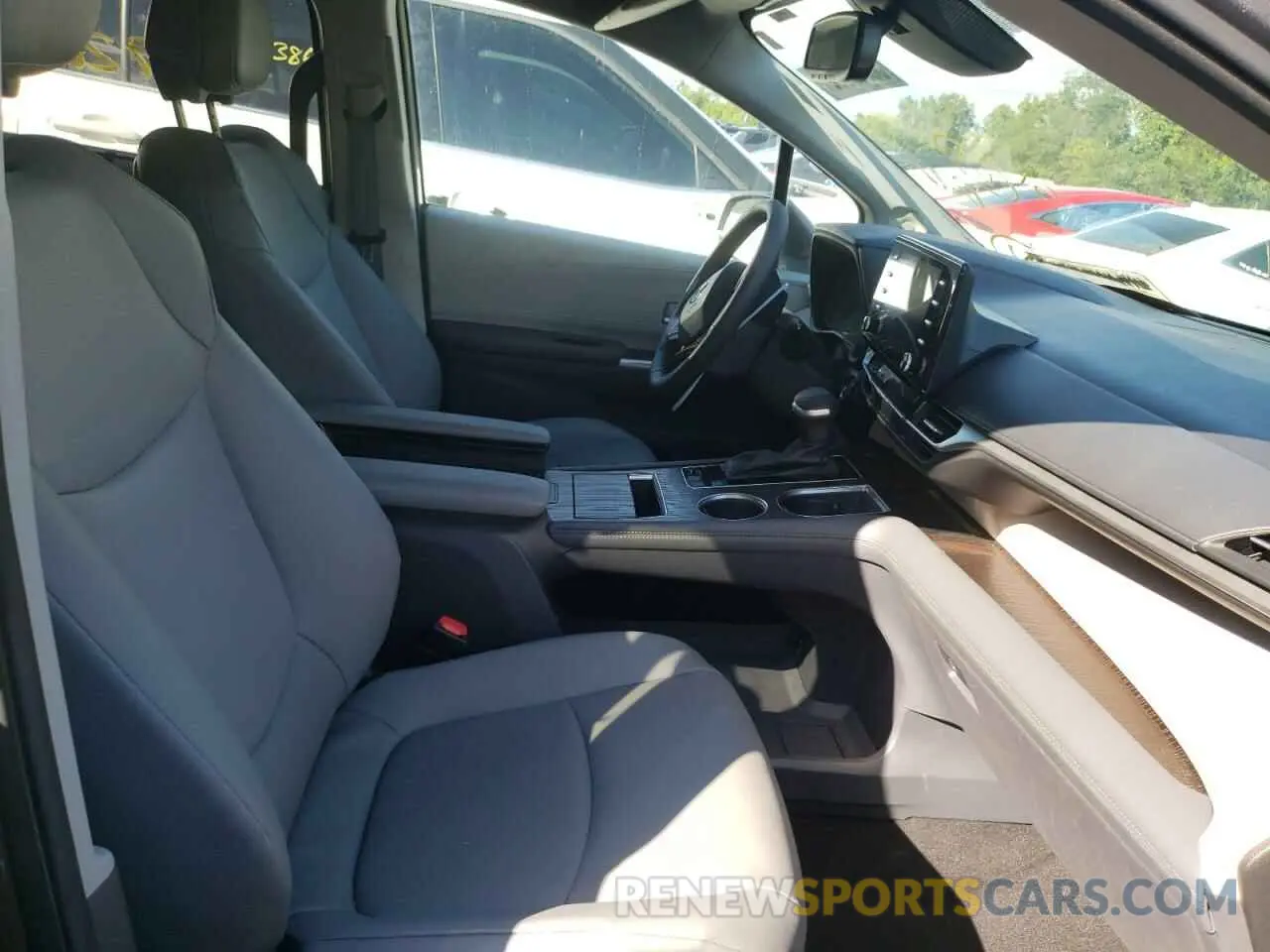 5 fotografías del automóvil dañado 5TDJRKEC2NS103546 TOYOTA SIENNA 2022
