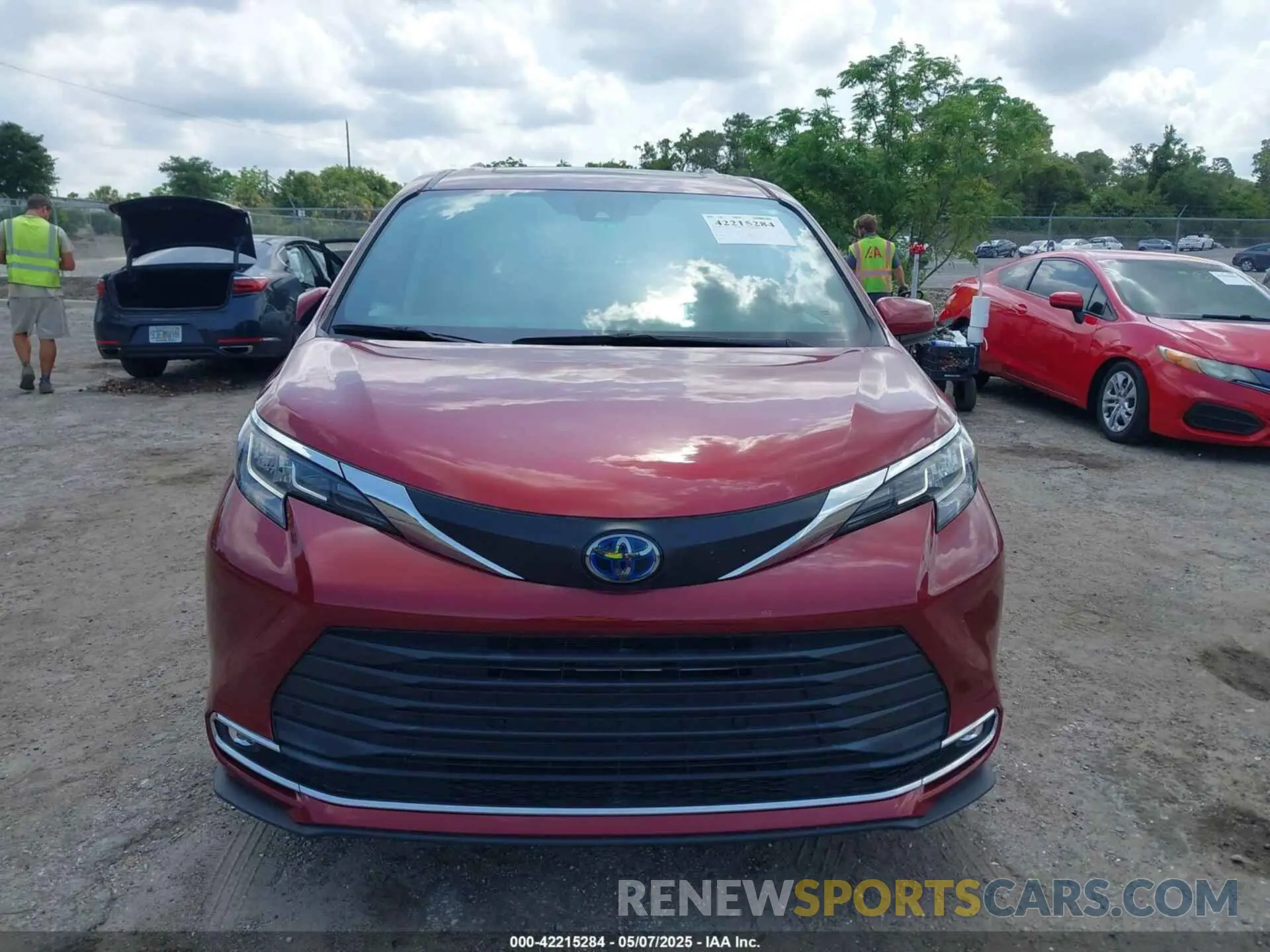 12 fotografías del automóvil dañado 5TDJRKEC3NS116029 TOYOTA SIENNA 2022