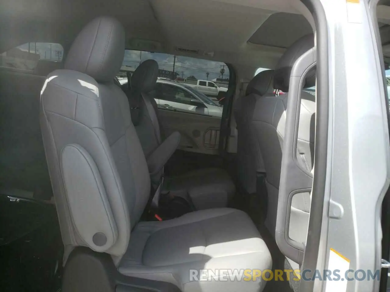 6 fotografías del automóvil dañado 5TDJRKEC7NS097324 TOYOTA SIENNA 2022