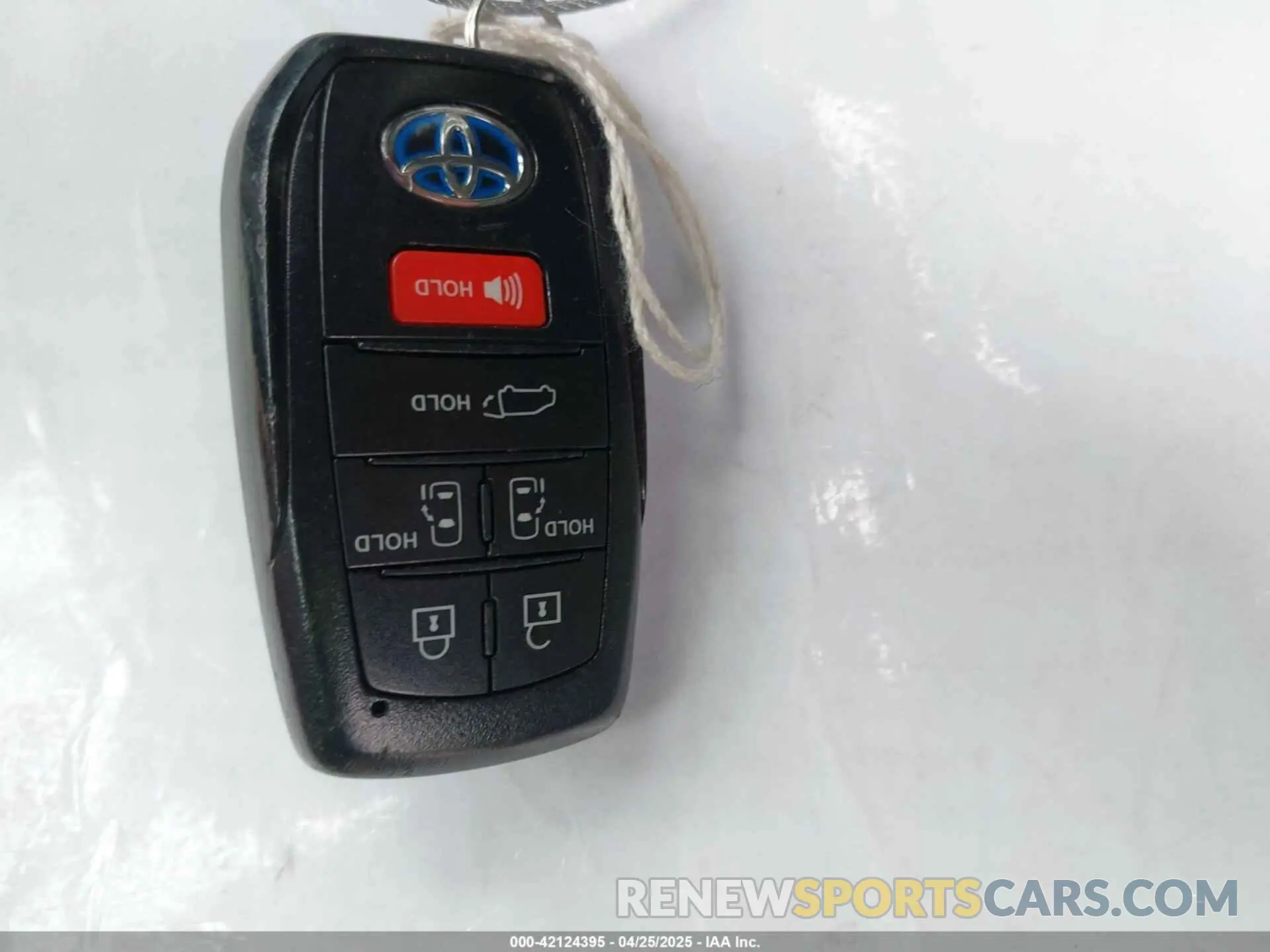 11 fotografías del automóvil dañado 5TDJRKEC8NS135921 TOYOTA SIENNA 2022