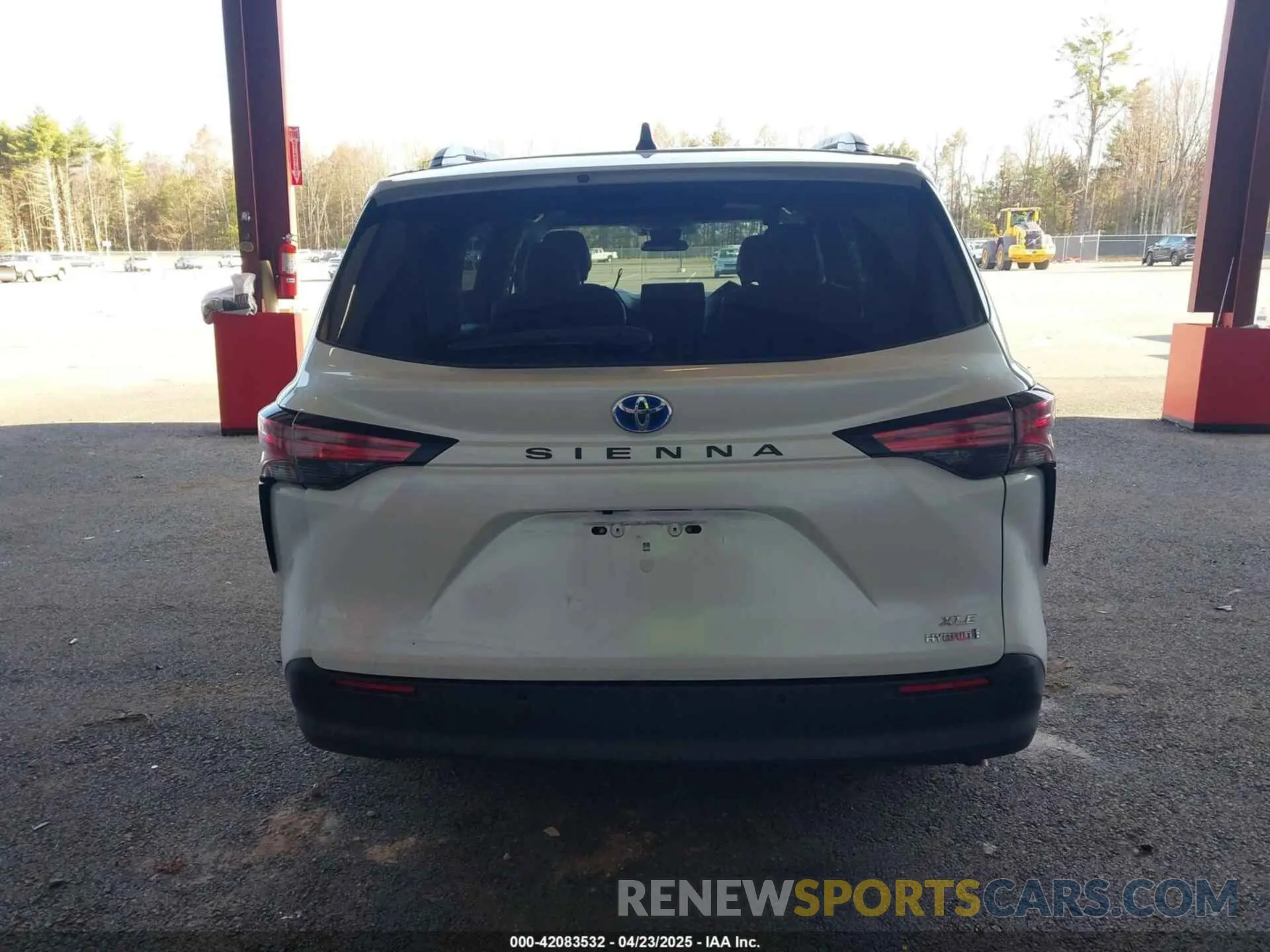 16 fotografías del automóvil dañado 5TDJRKEC9NS107724 TOYOTA SIENNA 2022