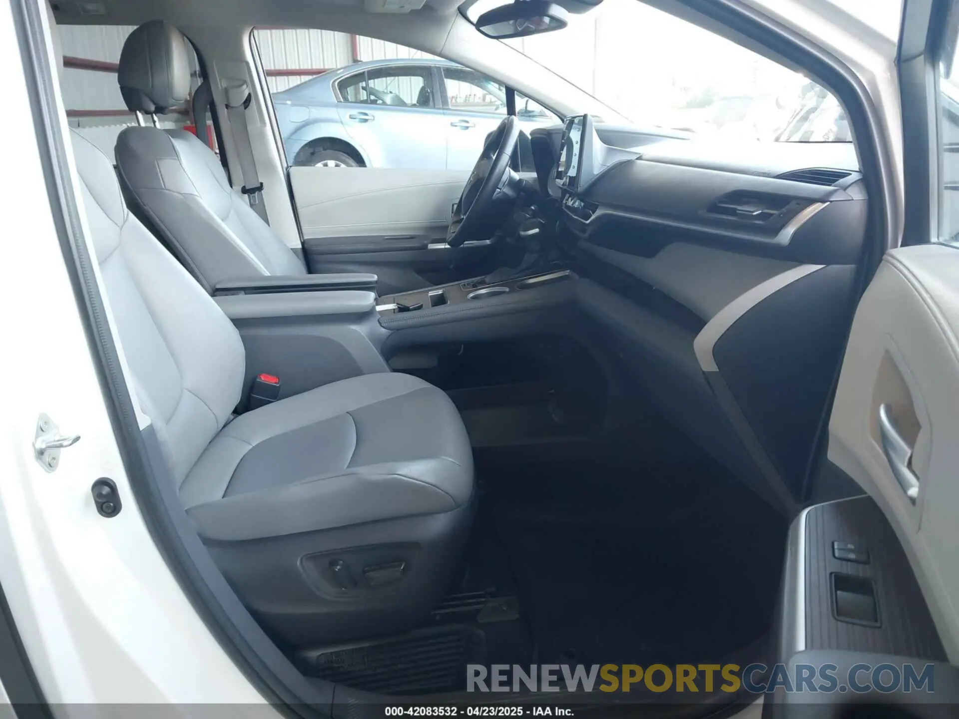 5 fotografías del automóvil dañado 5TDJRKEC9NS107724 TOYOTA SIENNA 2022