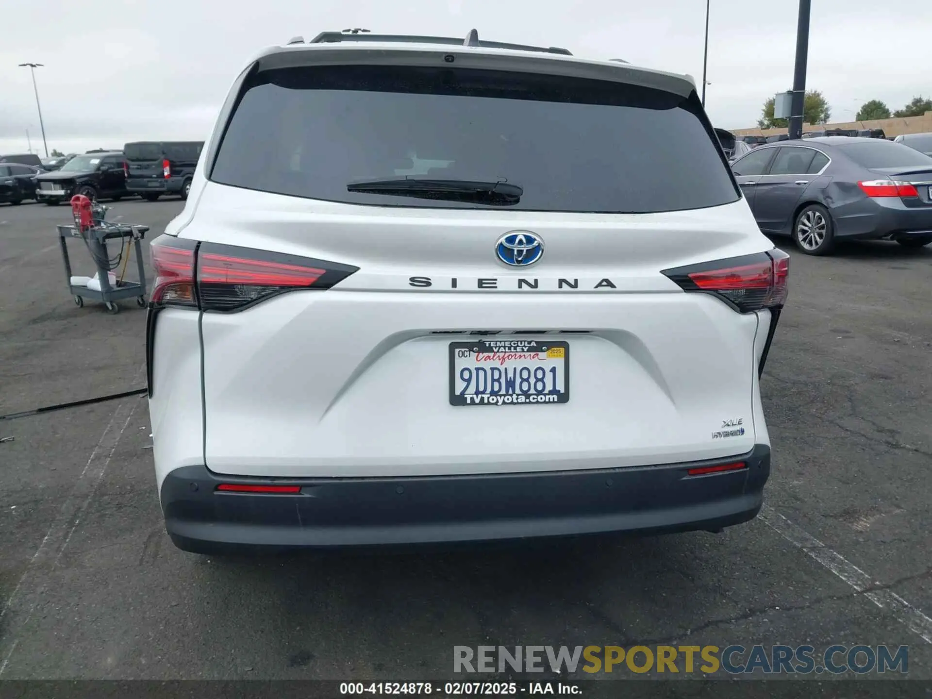 17 fotografías del automóvil dañado 5TDJRKECXNS135662 TOYOTA SIENNA 2022
