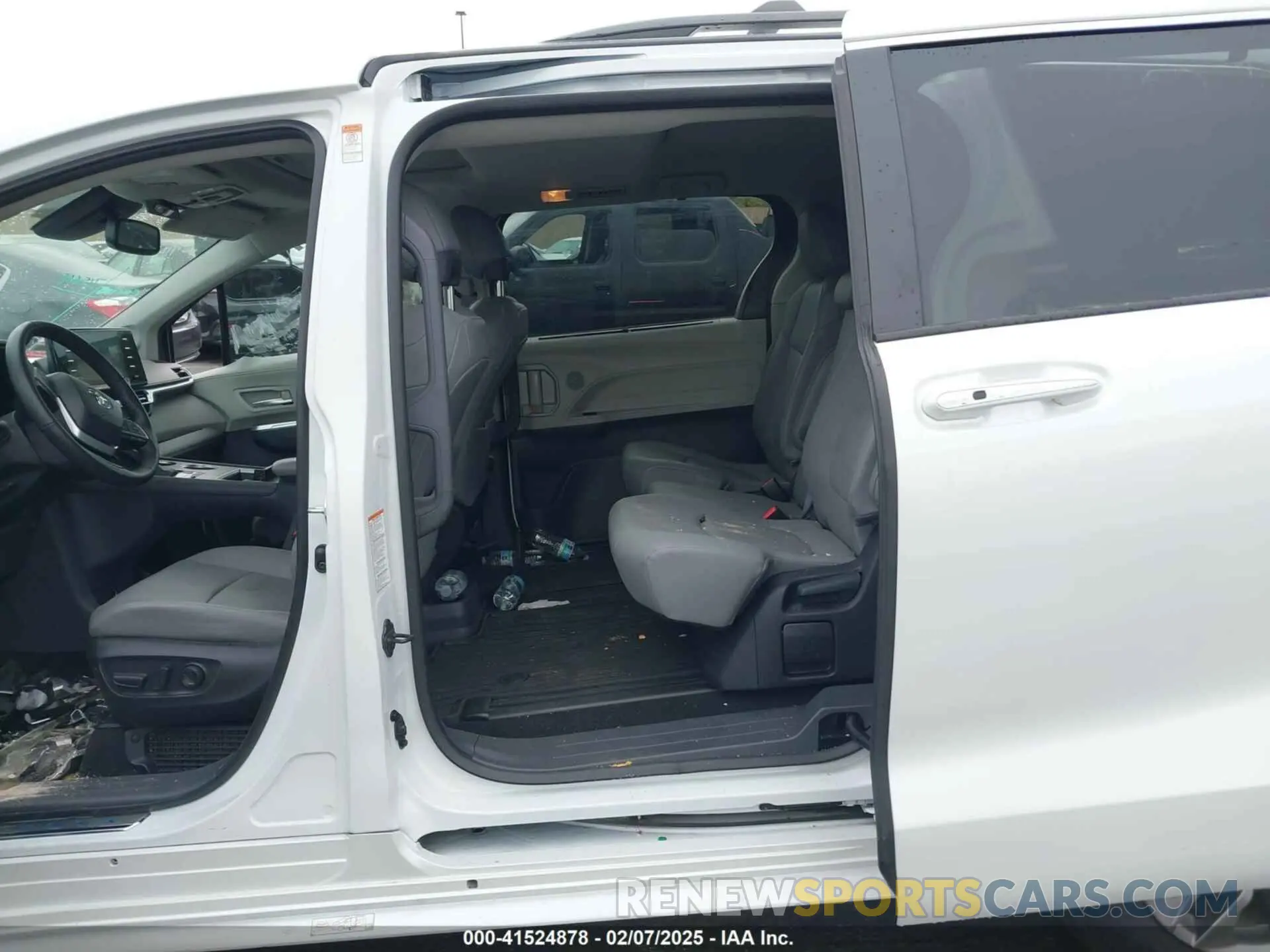 8 fotografías del automóvil dañado 5TDJRKECXNS135662 TOYOTA SIENNA 2022