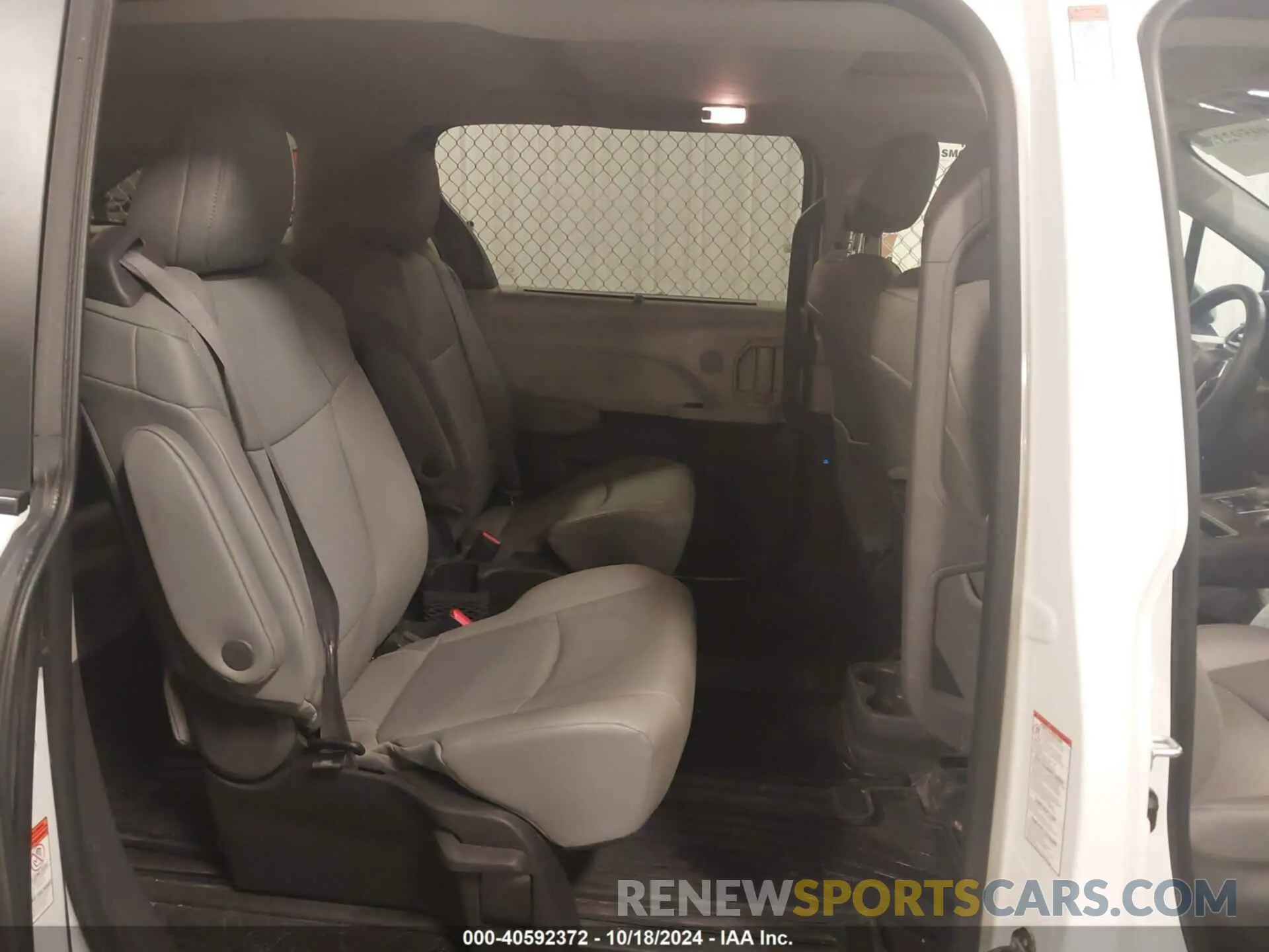 8 fotografías del automóvil dañado 5TDJSKFC0NS057010 TOYOTA SIENNA 2022