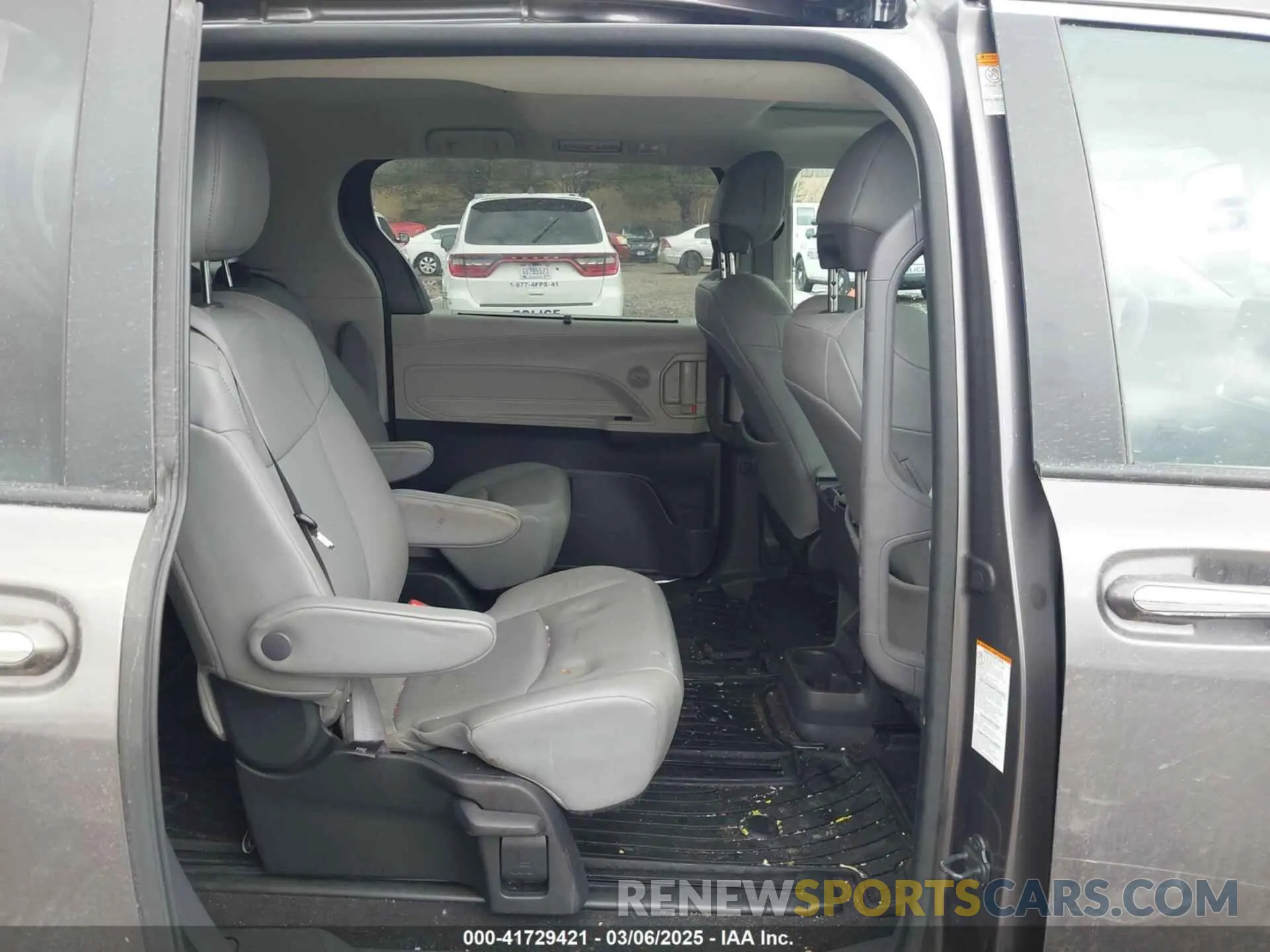 8 fotografías del automóvil dañado 5TDJSKFC2NS066081 TOYOTA SIENNA 2022