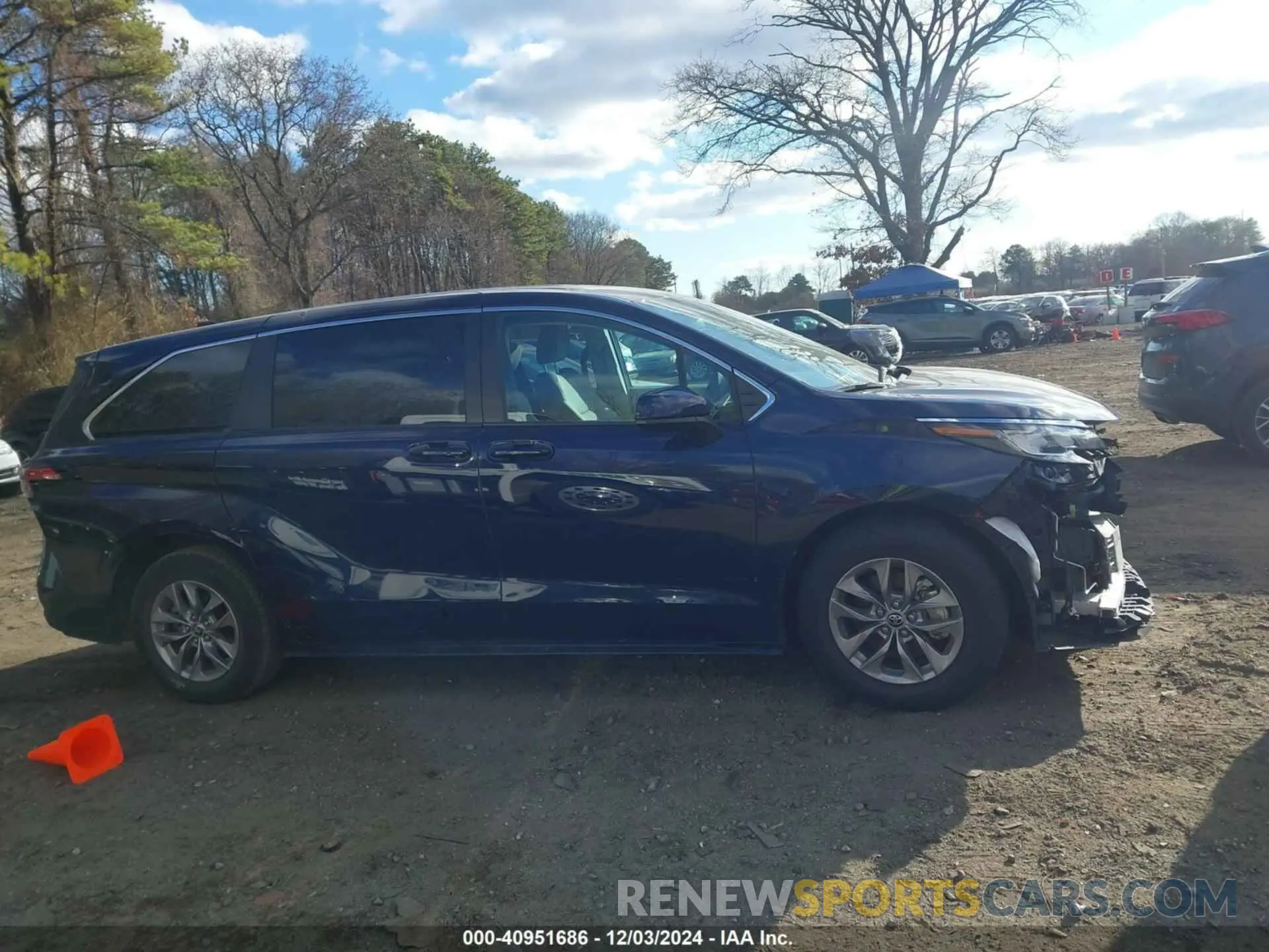 13 fotografías del automóvil dañado 5TDKRKEC0NS123511 TOYOTA SIENNA 2022