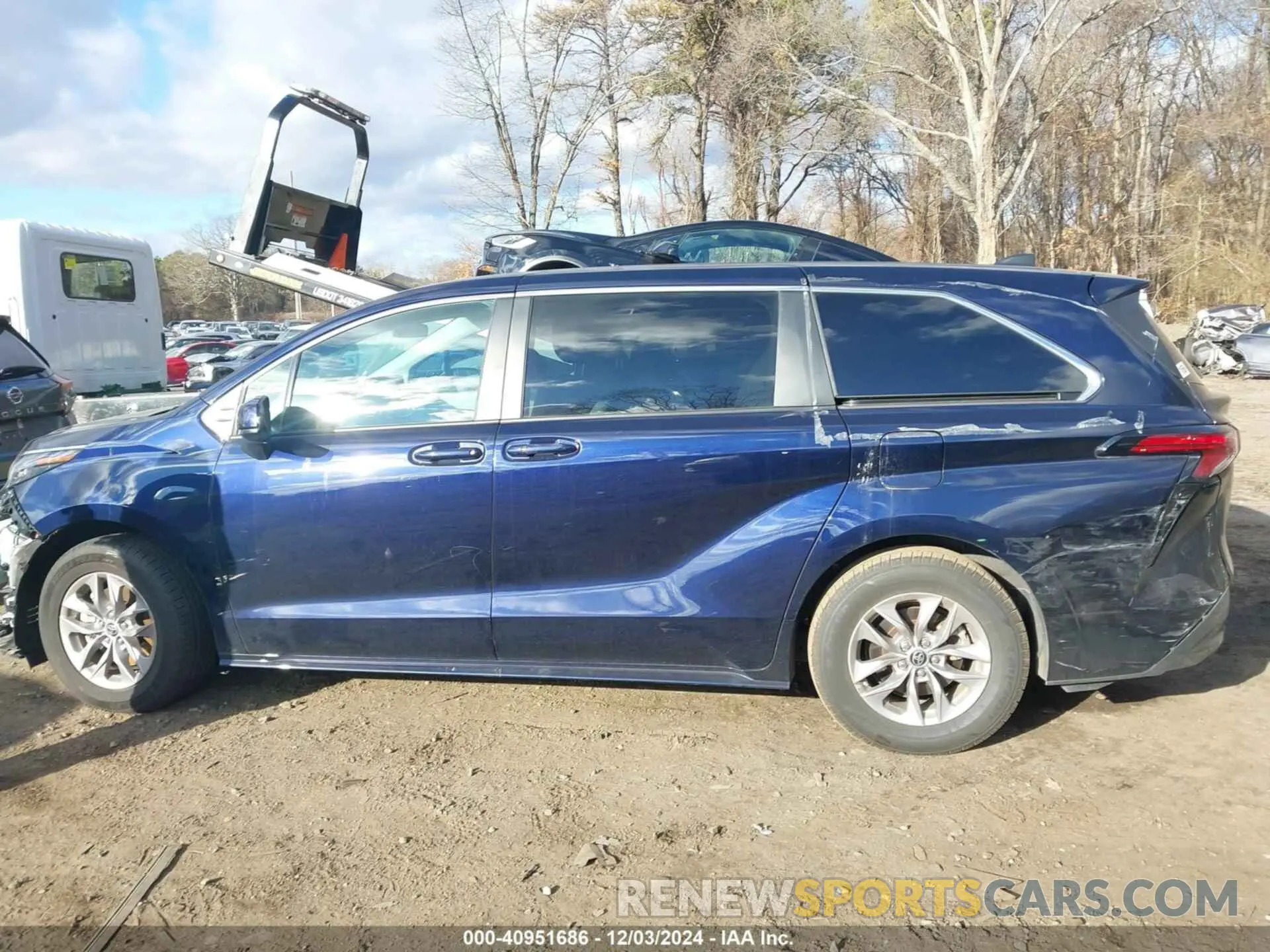 14 fotografías del automóvil dañado 5TDKRKEC0NS123511 TOYOTA SIENNA 2022