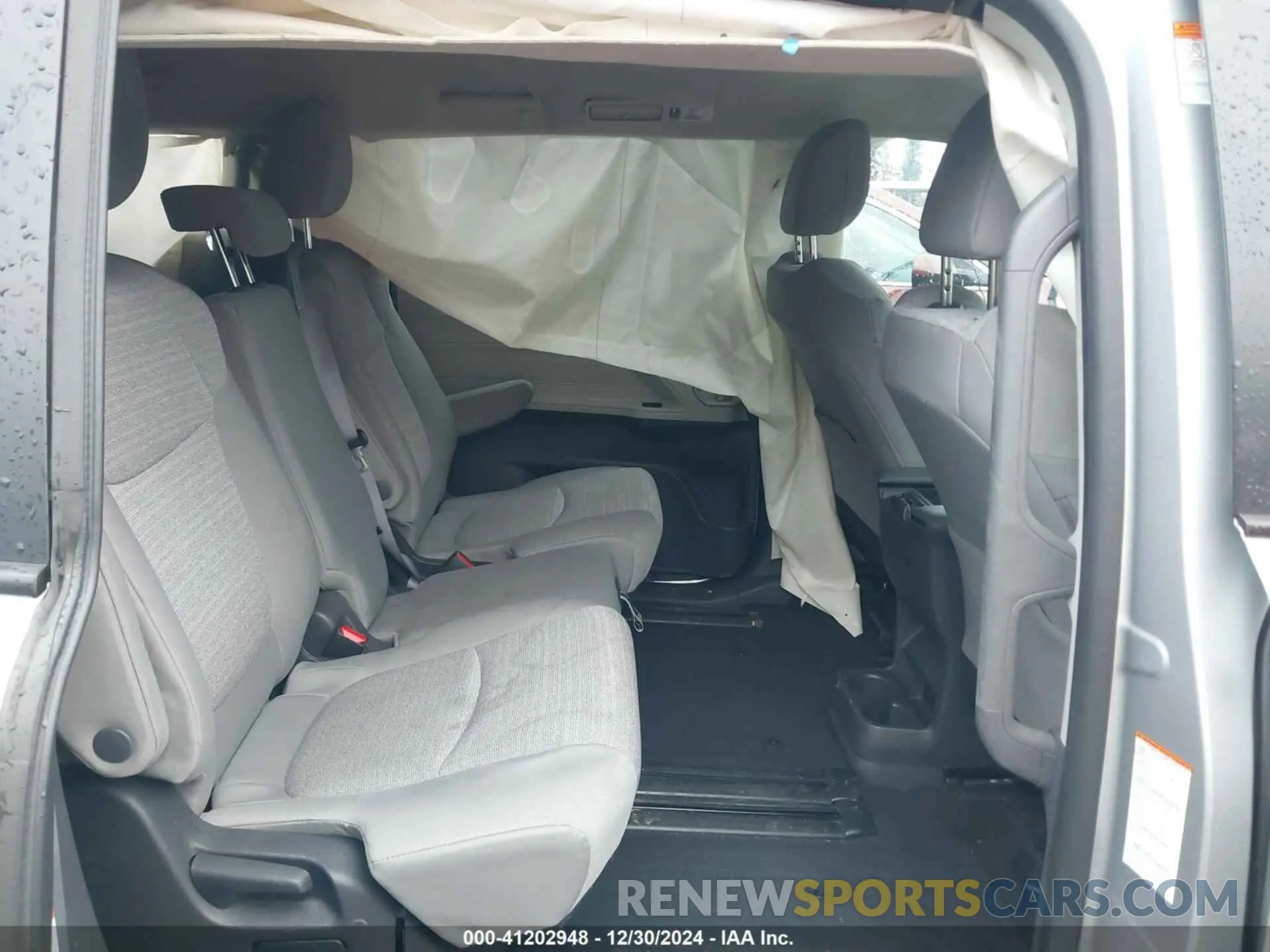 8 fotografías del automóvil dañado 5TDKRKEC1NS097081 TOYOTA SIENNA 2022