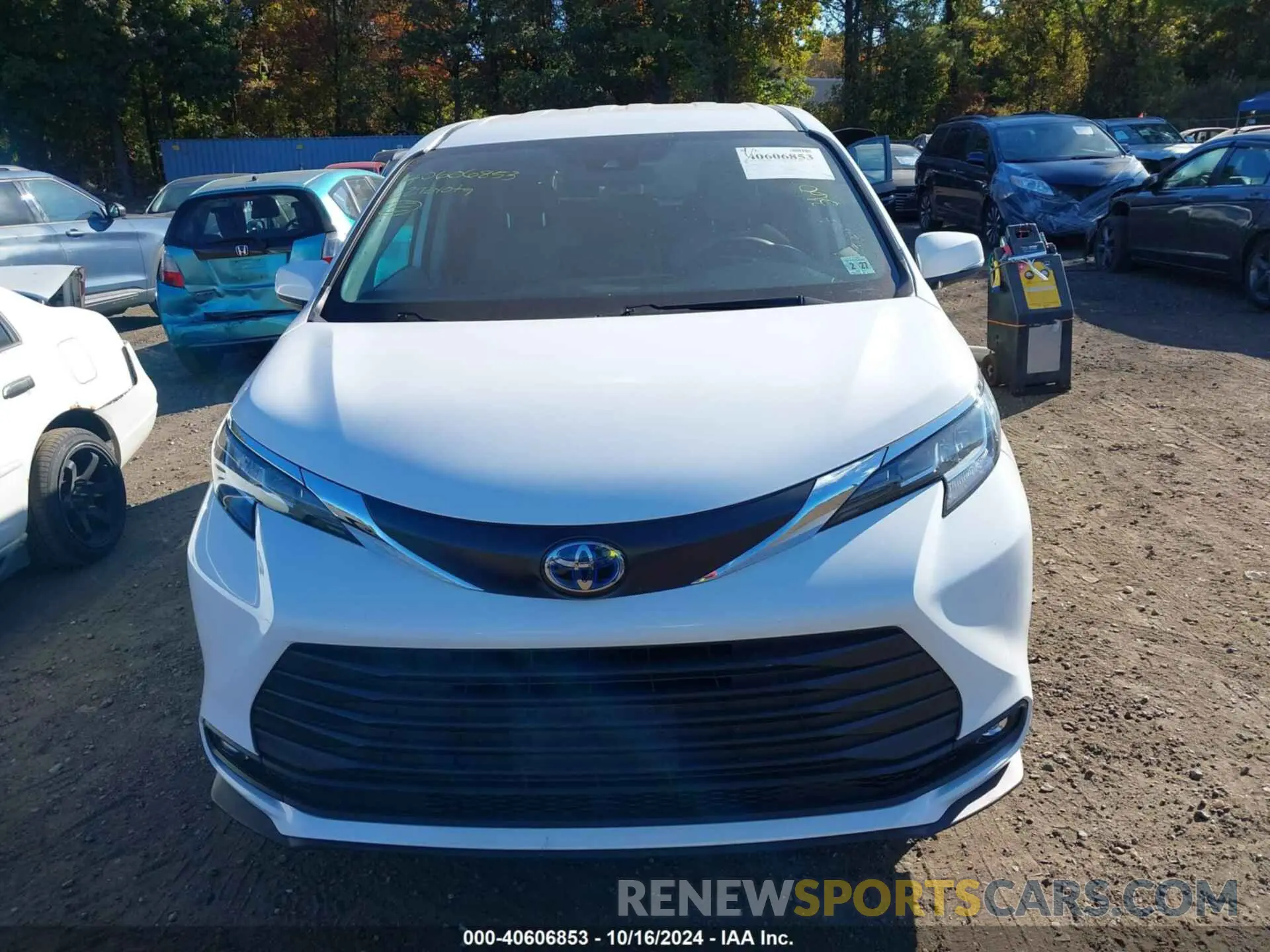 12 fotografías del automóvil dañado 5TDKRKEC4NS101057 TOYOTA SIENNA 2022