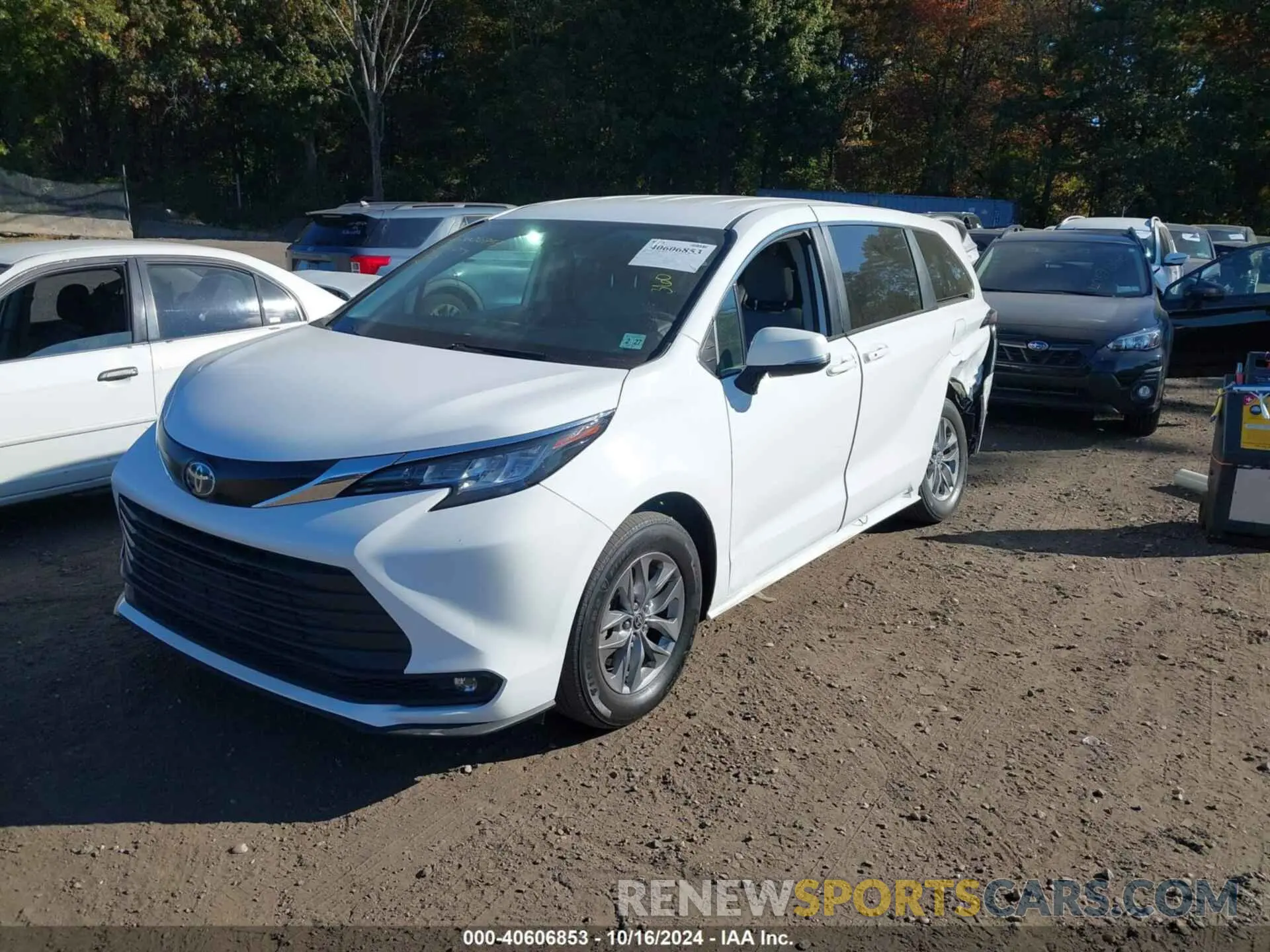 2 fotografías del automóvil dañado 5TDKRKEC4NS101057 TOYOTA SIENNA 2022