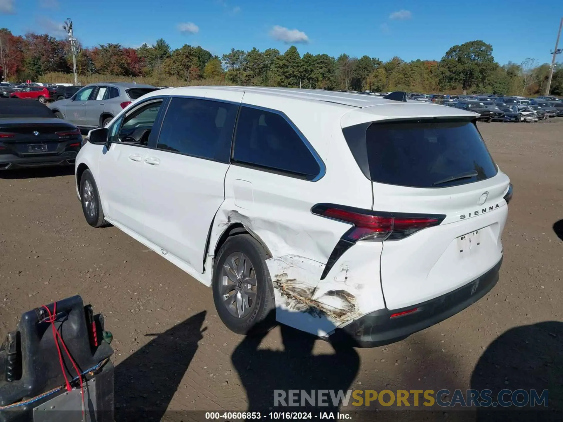 3 fotografías del automóvil dañado 5TDKRKEC4NS101057 TOYOTA SIENNA 2022