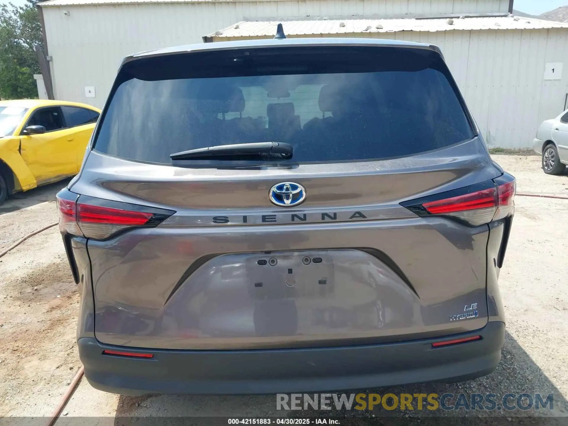 16 fotografías del automóvil dañado 5TDKRKEC6NS106342 TOYOTA SIENNA 2022