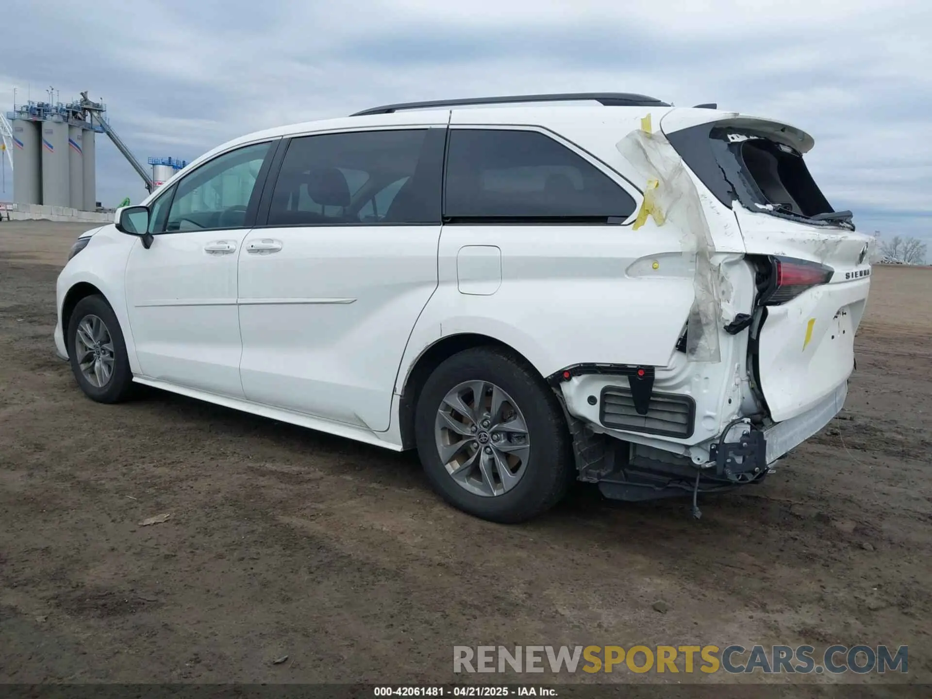 3 fotografías del automóvil dañado 5TDKRKEC7NS119925 TOYOTA SIENNA 2022