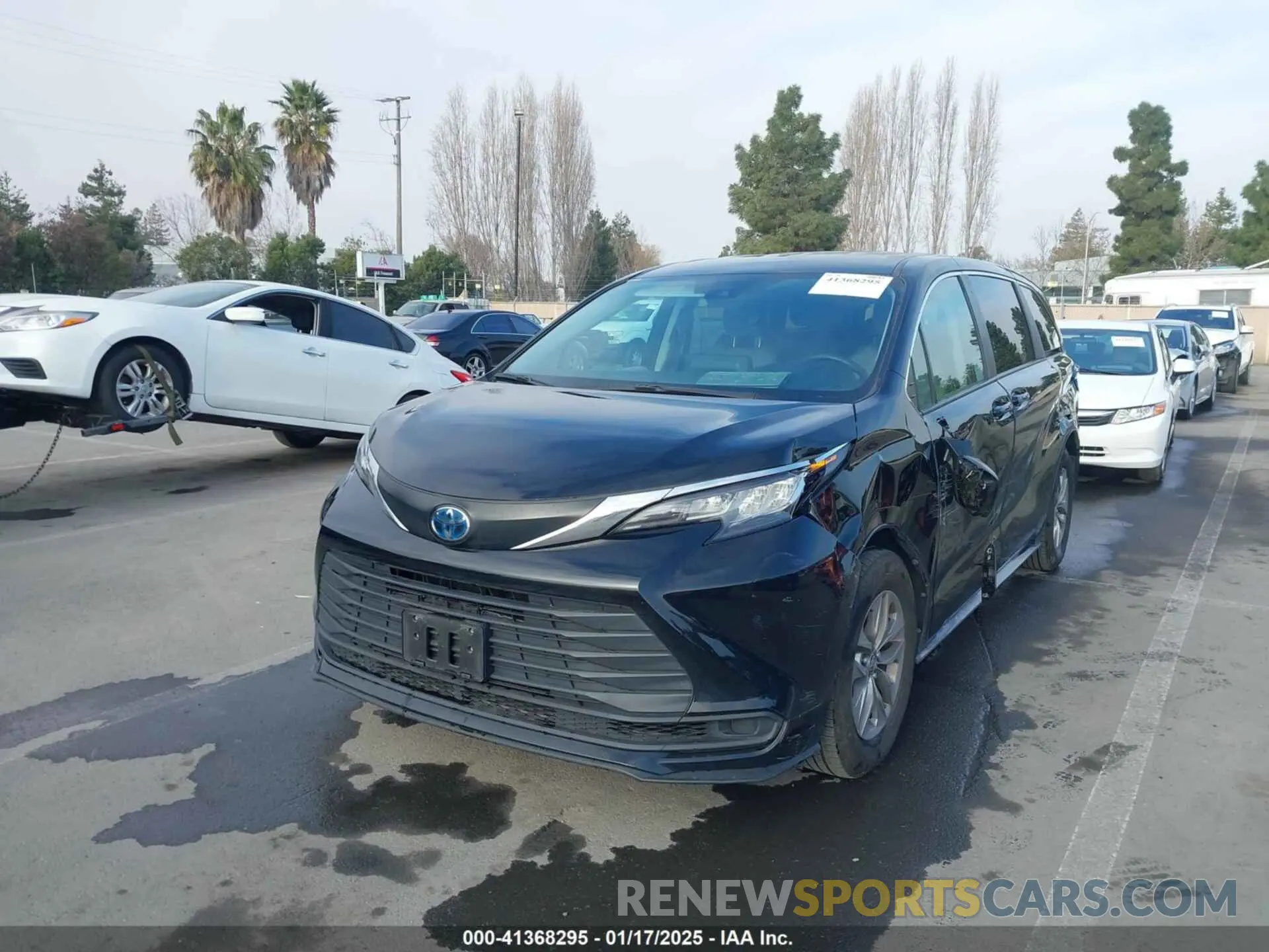 2 fotografías del automóvil dañado 5TDKRKECXNS097242 TOYOTA SIENNA 2022