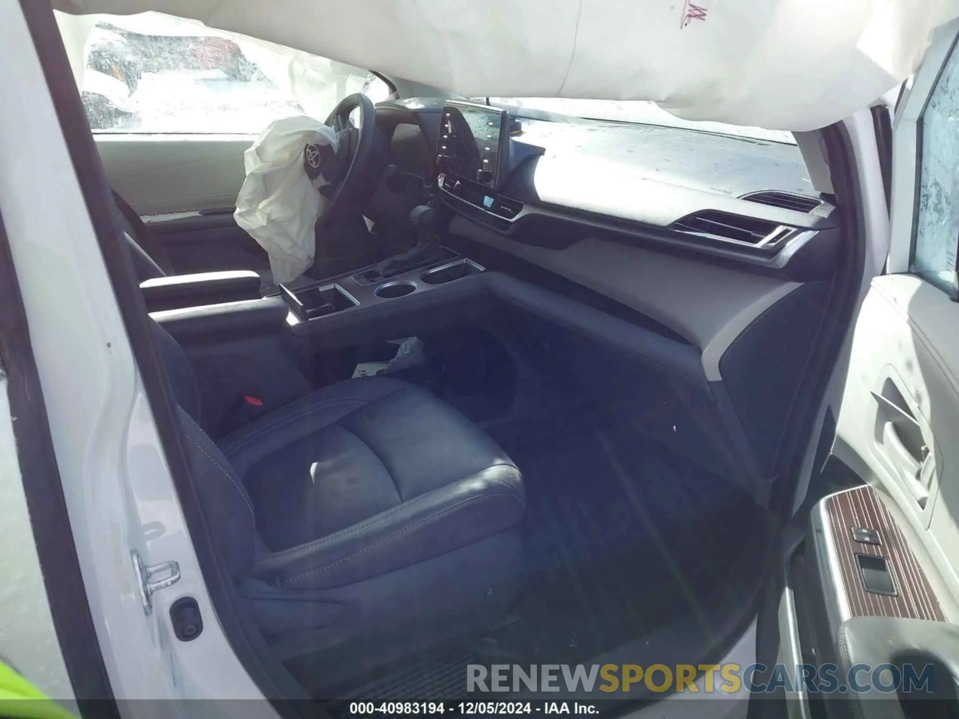 5 fotografías del automóvil dañado 5TDKSKFC1NS040740 TOYOTA SIENNA 2022