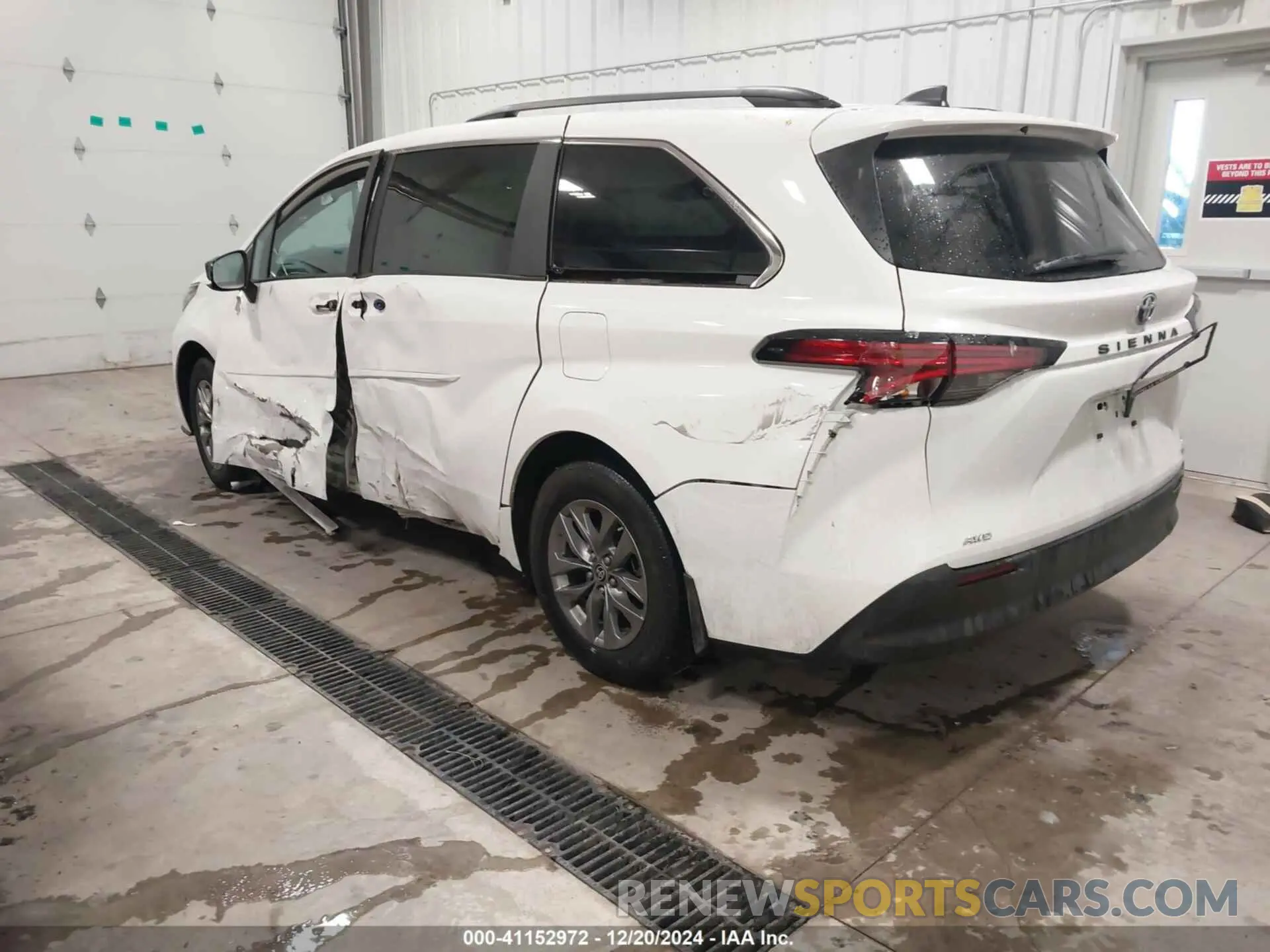 3 fotografías del automóvil dañado 5TDKSKFC1NS067484 TOYOTA SIENNA 2022