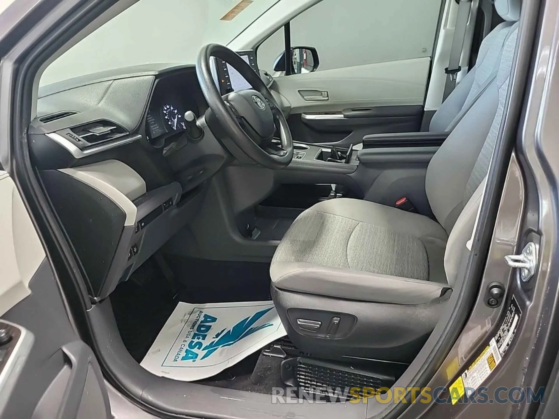 10 fotografías del automóvil dañado 5TDKSKFC6NS069991 TOYOTA SIENNA 2022