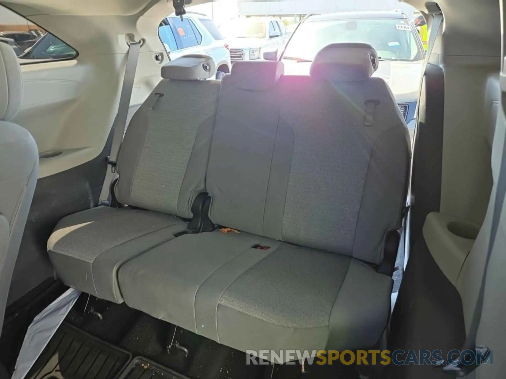 14 fotografías del automóvil dañado 5TDKSKFC6NS069991 TOYOTA SIENNA 2022
